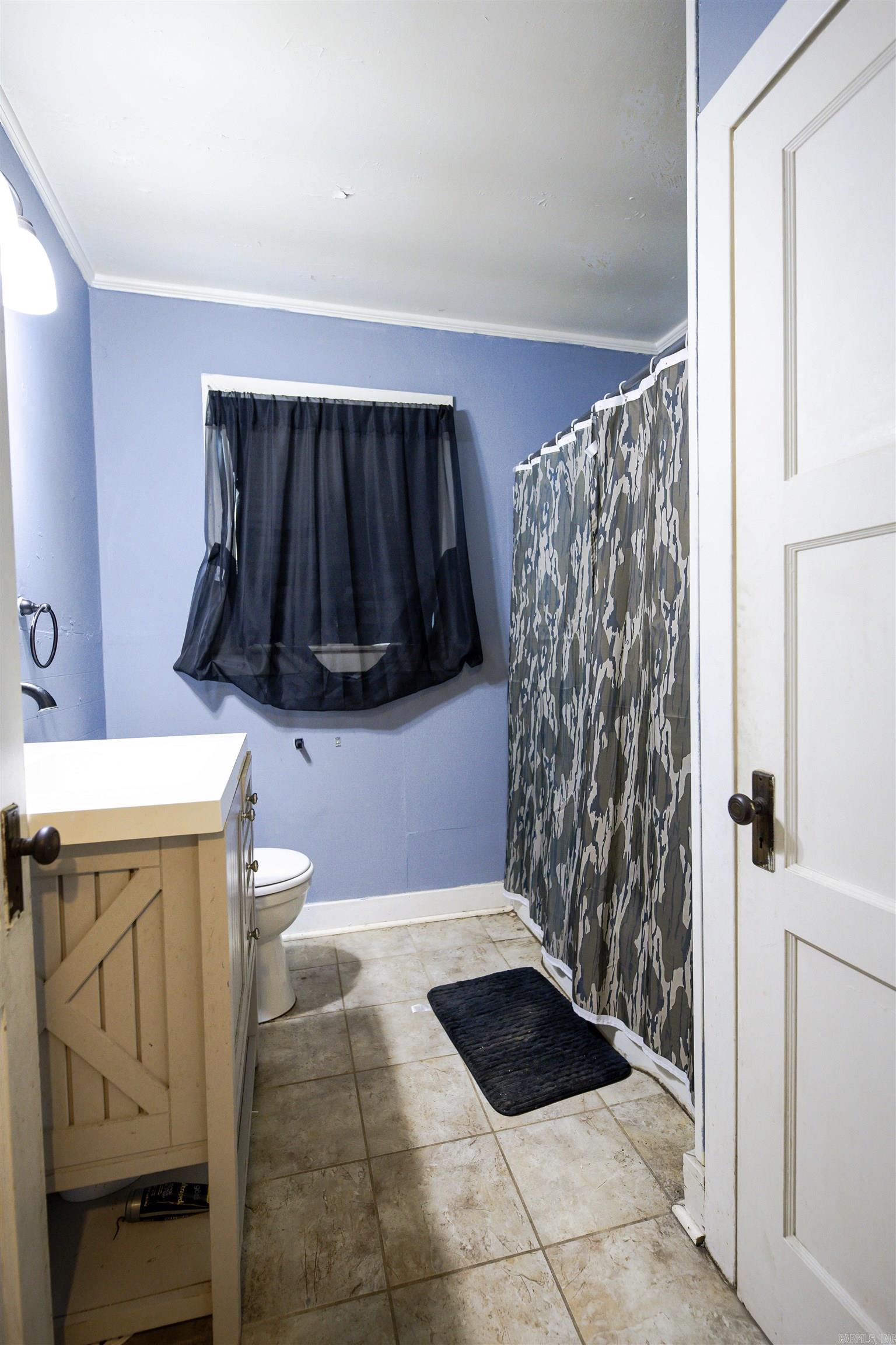 208 S Womble Ave Property Photo 20