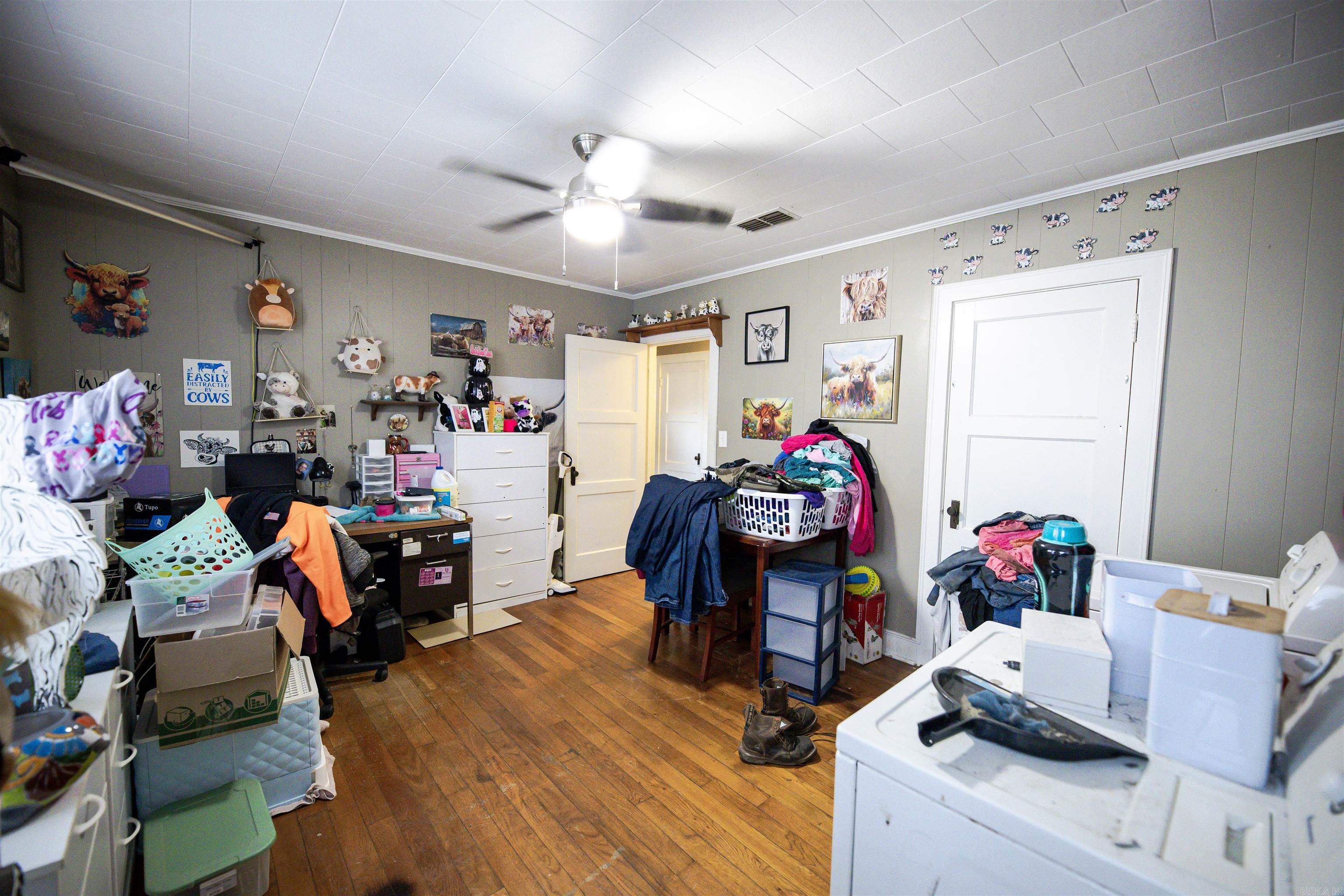 208 S Womble Ave Property Photo 23