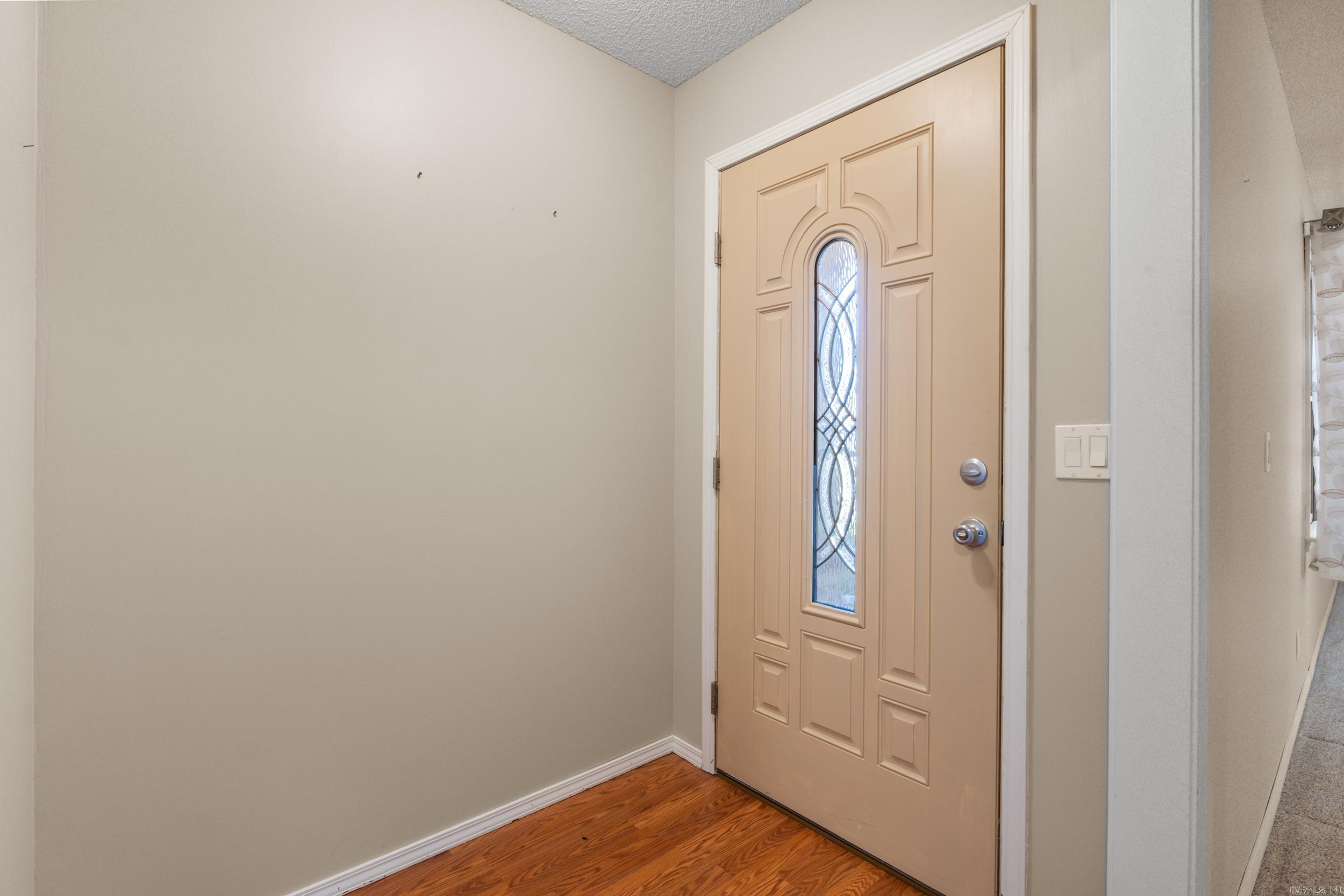 1515 Pine Tree Lane Property Photo 4