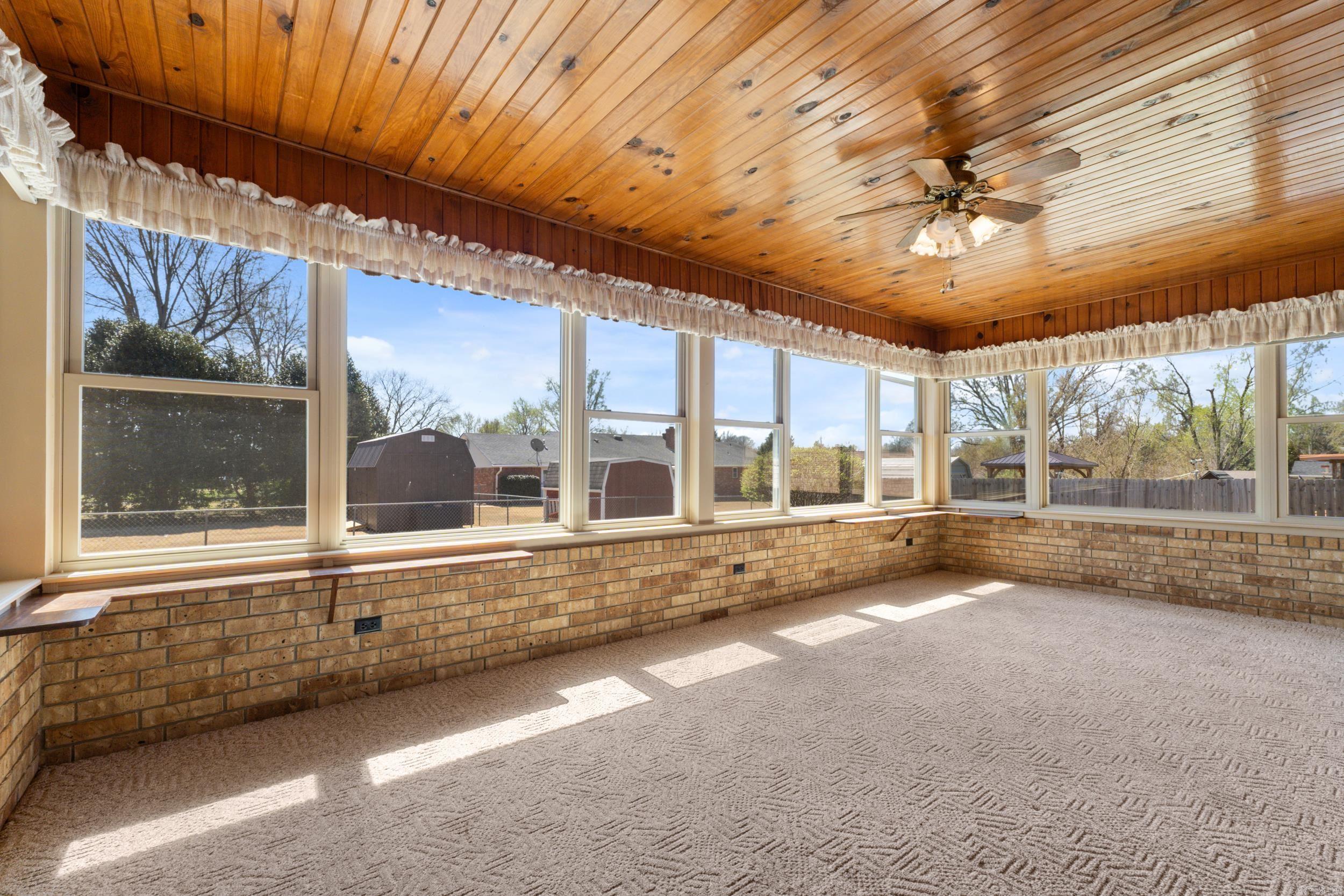 1515 Pine Tree Lane Property Photo 13