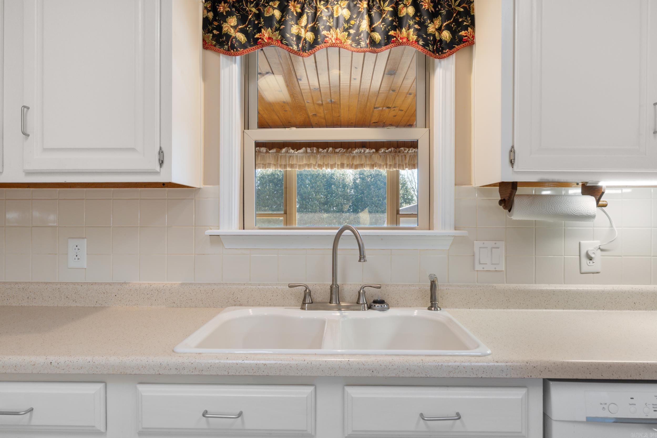 1515 Pine Tree Lane Property Photo 17