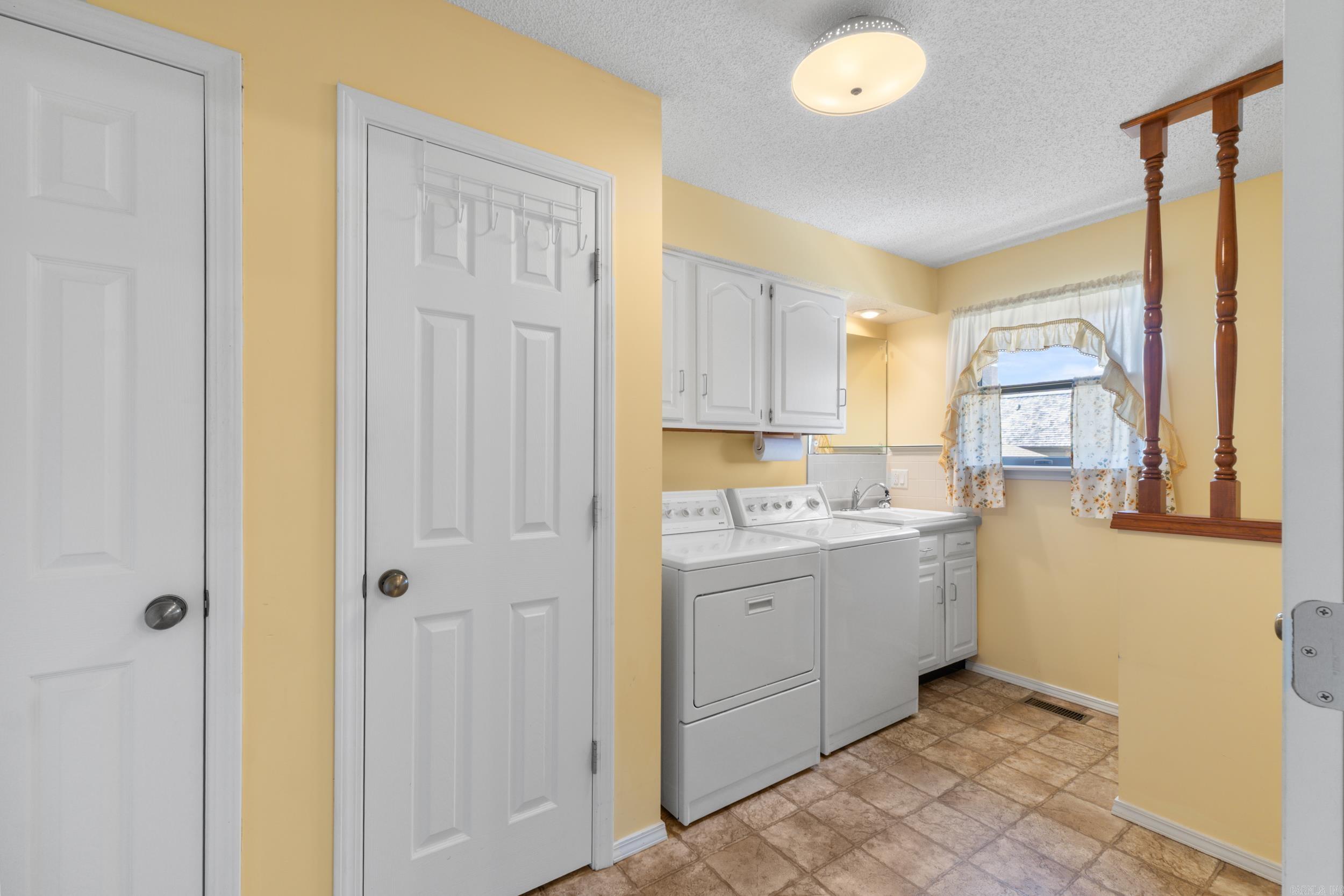 1515 Pine Tree Lane Property Photo 20