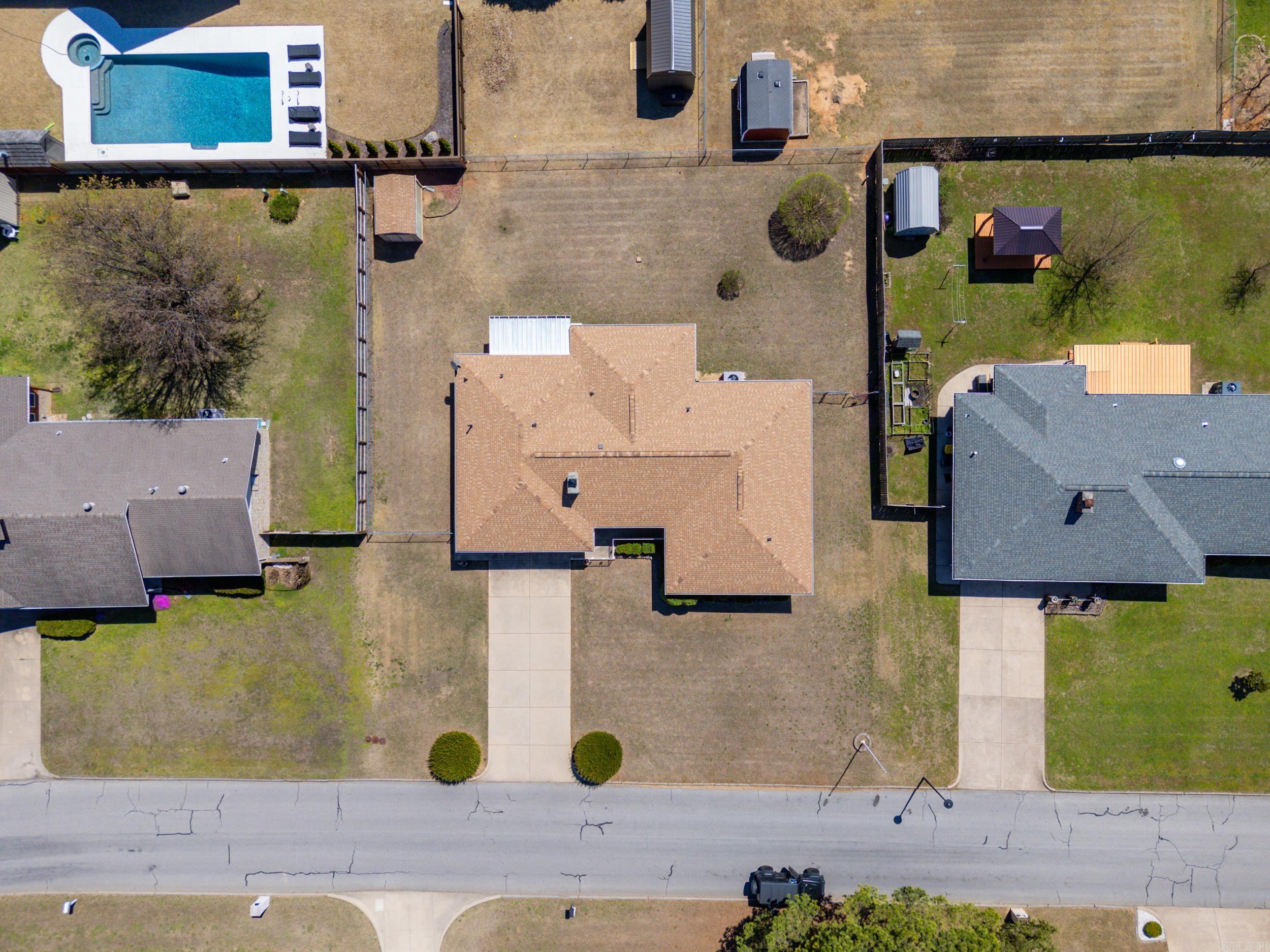 1515 Pine Tree Lane Property Photo 49