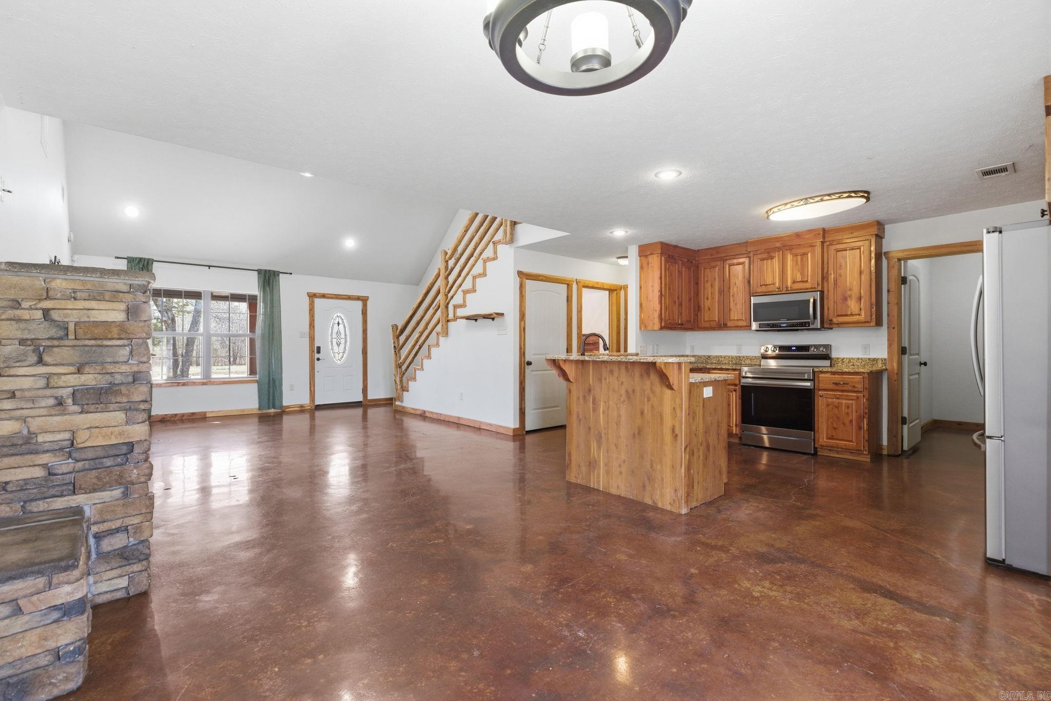 14 4th Street Property Photo 6