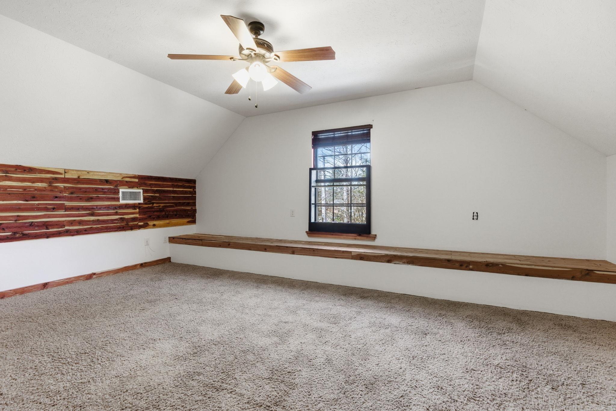 14 4th Street Property Photo 28