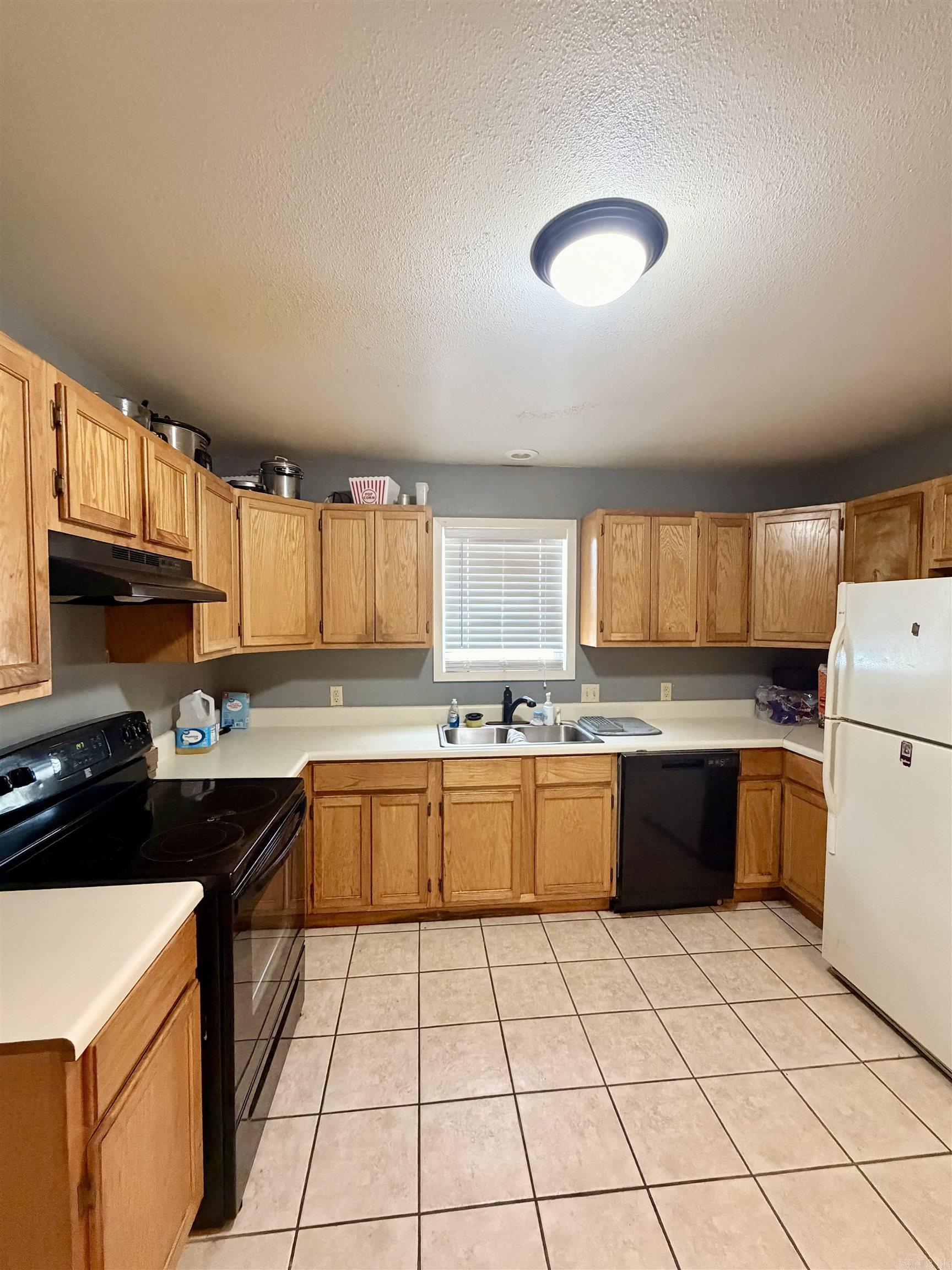 530 N Boyd St Property Photo 5