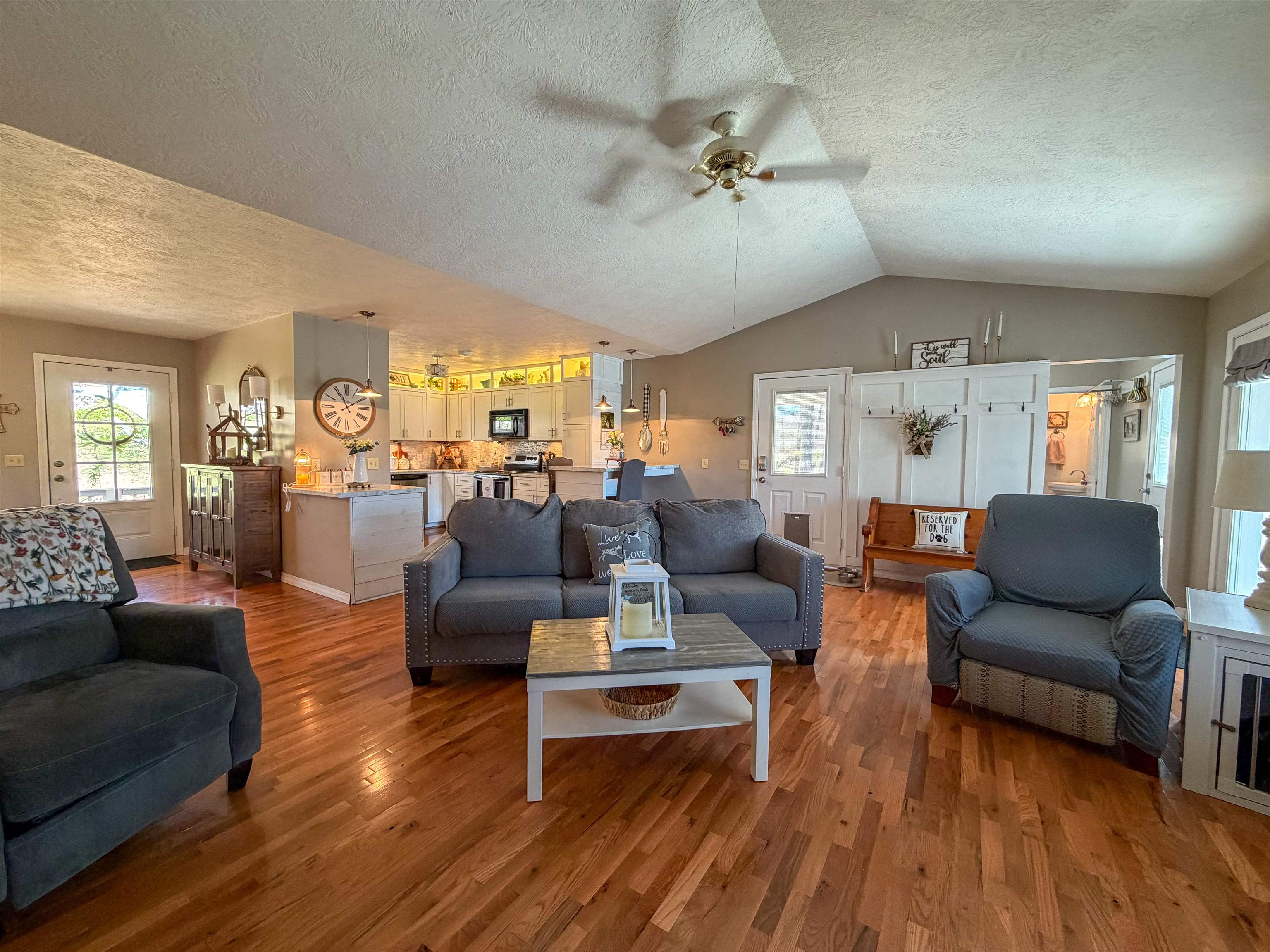 86 Hualapi Drive Property Photo 10