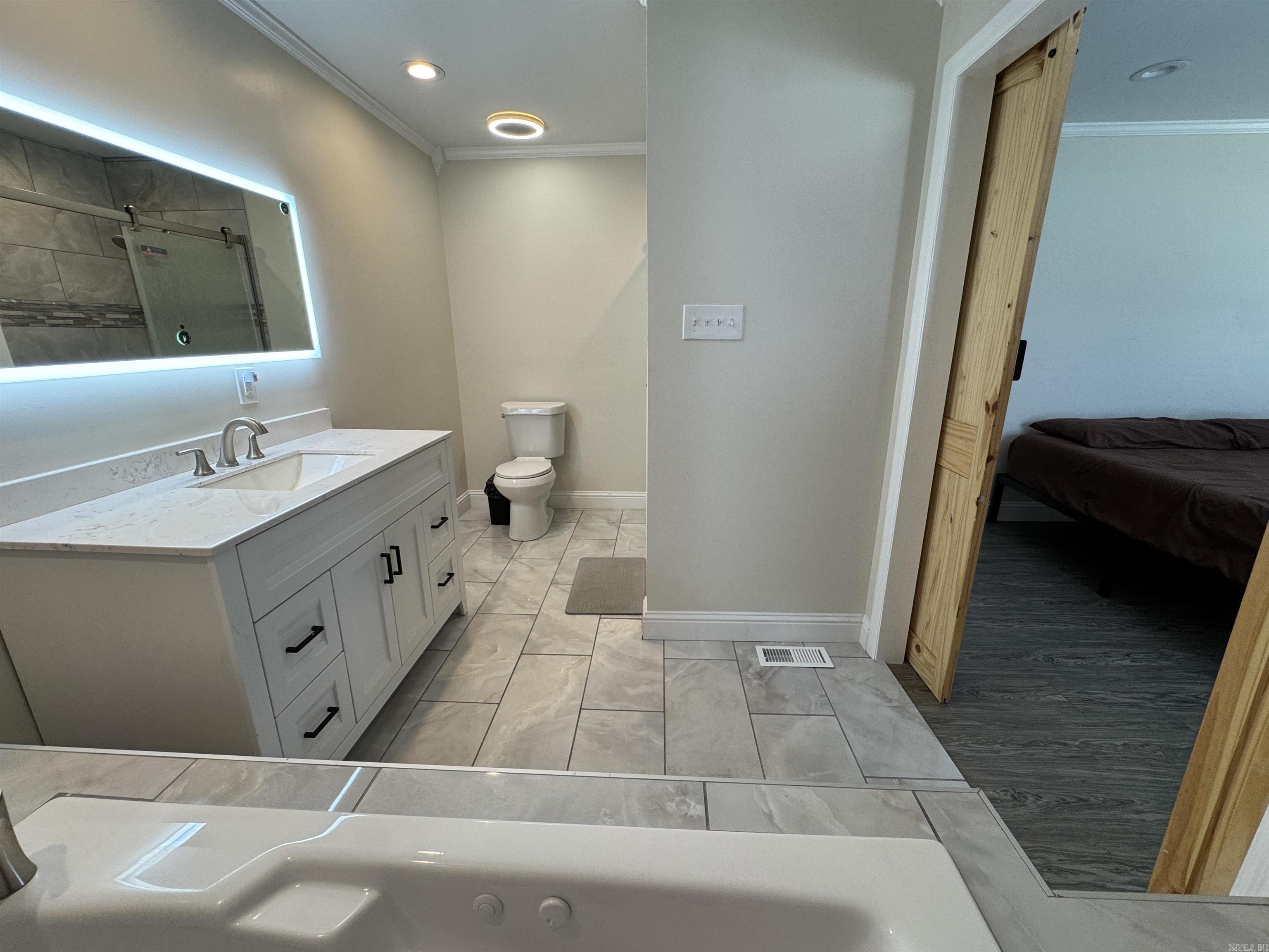 5315 Peach Leaf Cove Property Photo 15