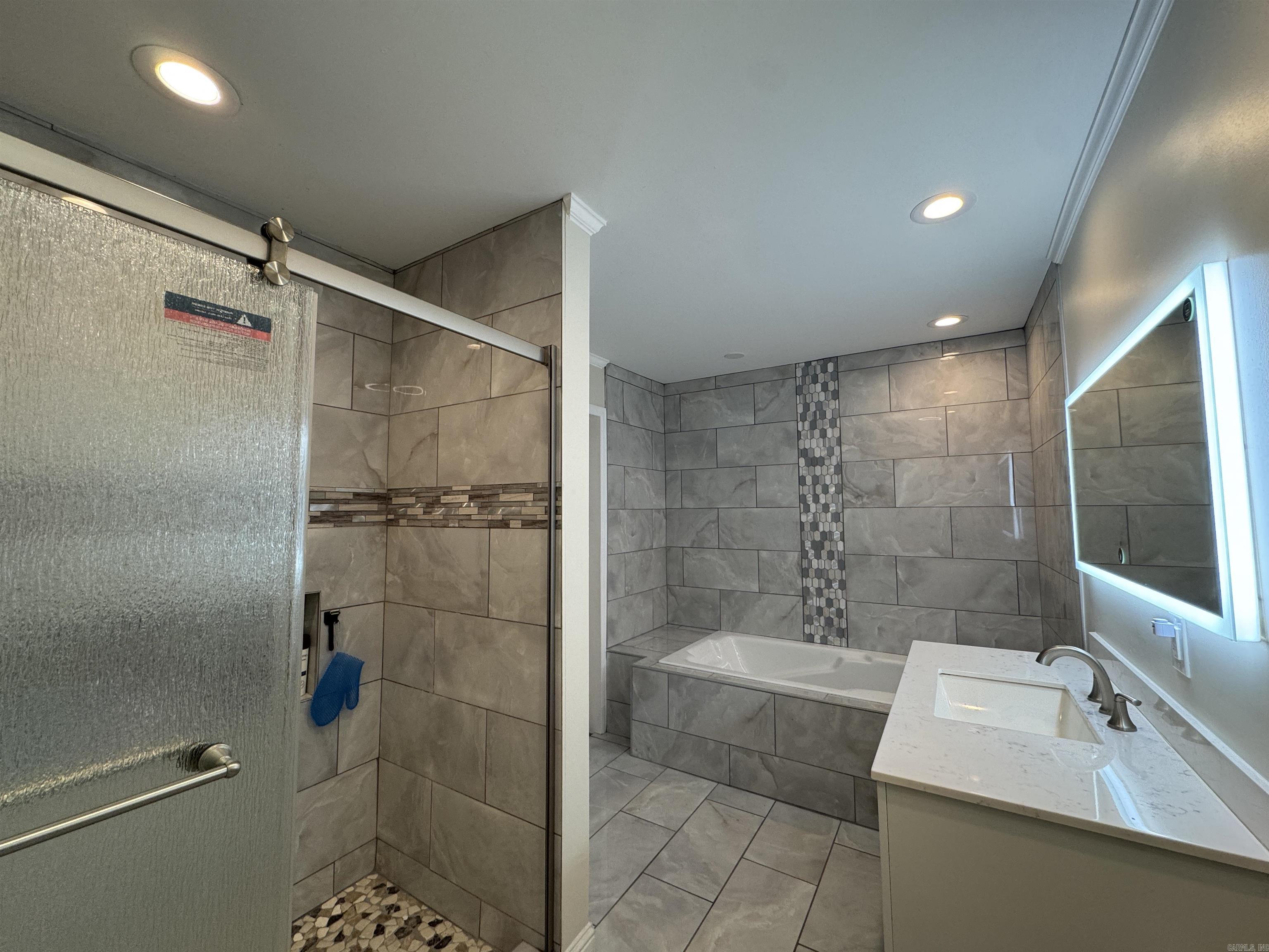 5315 Peach Leaf Cove Property Photo 16