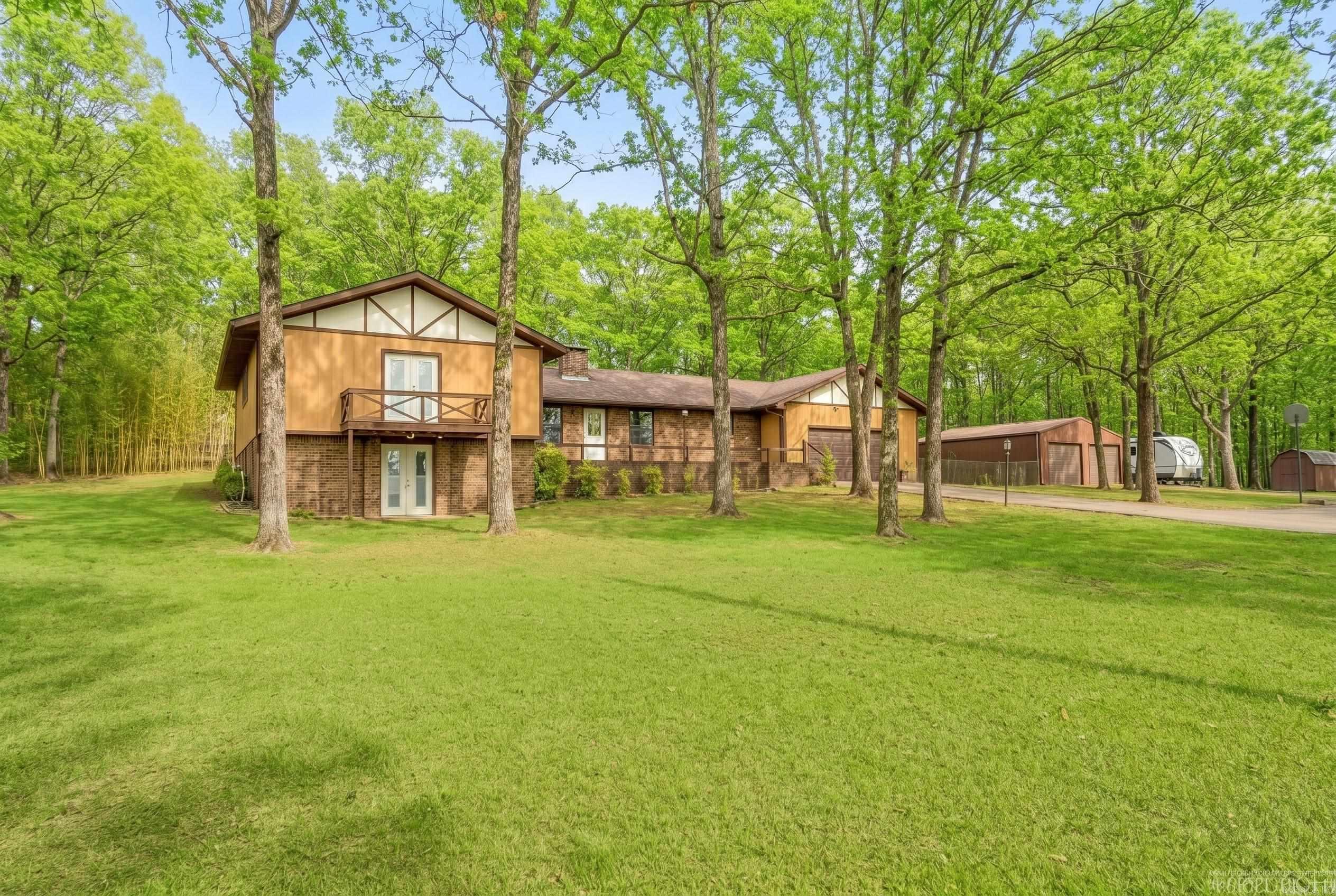 50 Linda Lane Property Photo 2