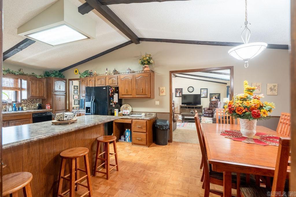 50 Linda Lane Property Photo 12