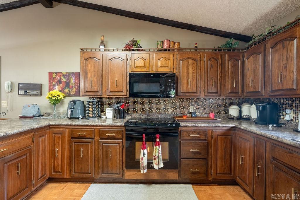 50 Linda Lane Property Photo 18