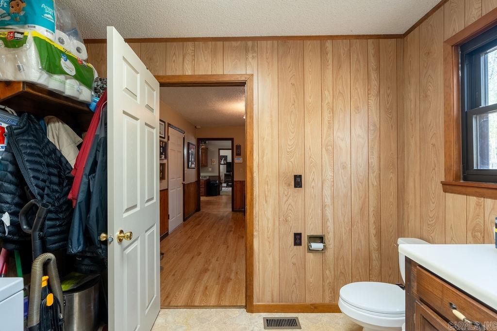 50 Linda Lane Property Photo 21