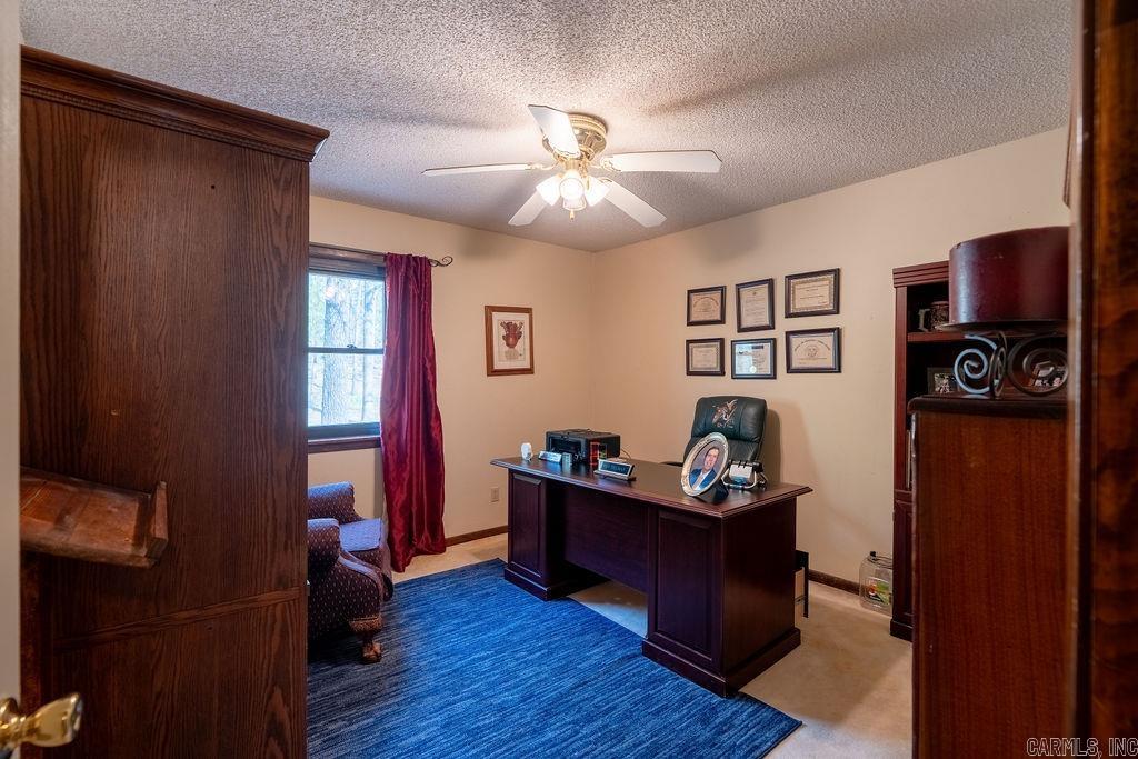 50 Linda Lane Property Photo 23