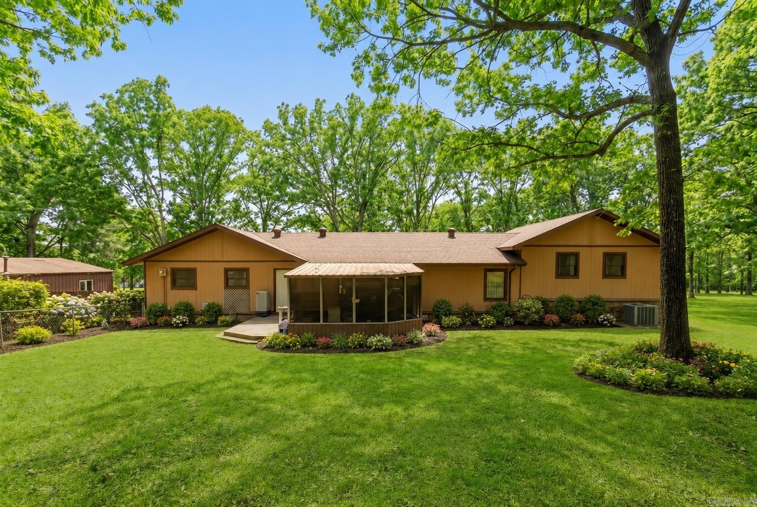 50 Linda Lane Property Photo 31