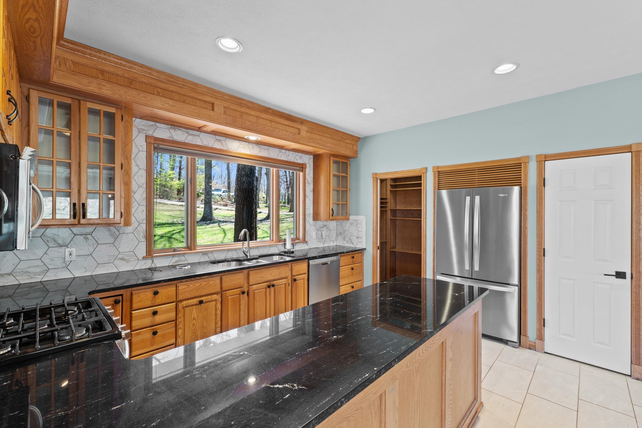 90 Lake Lane Property Photo 16
