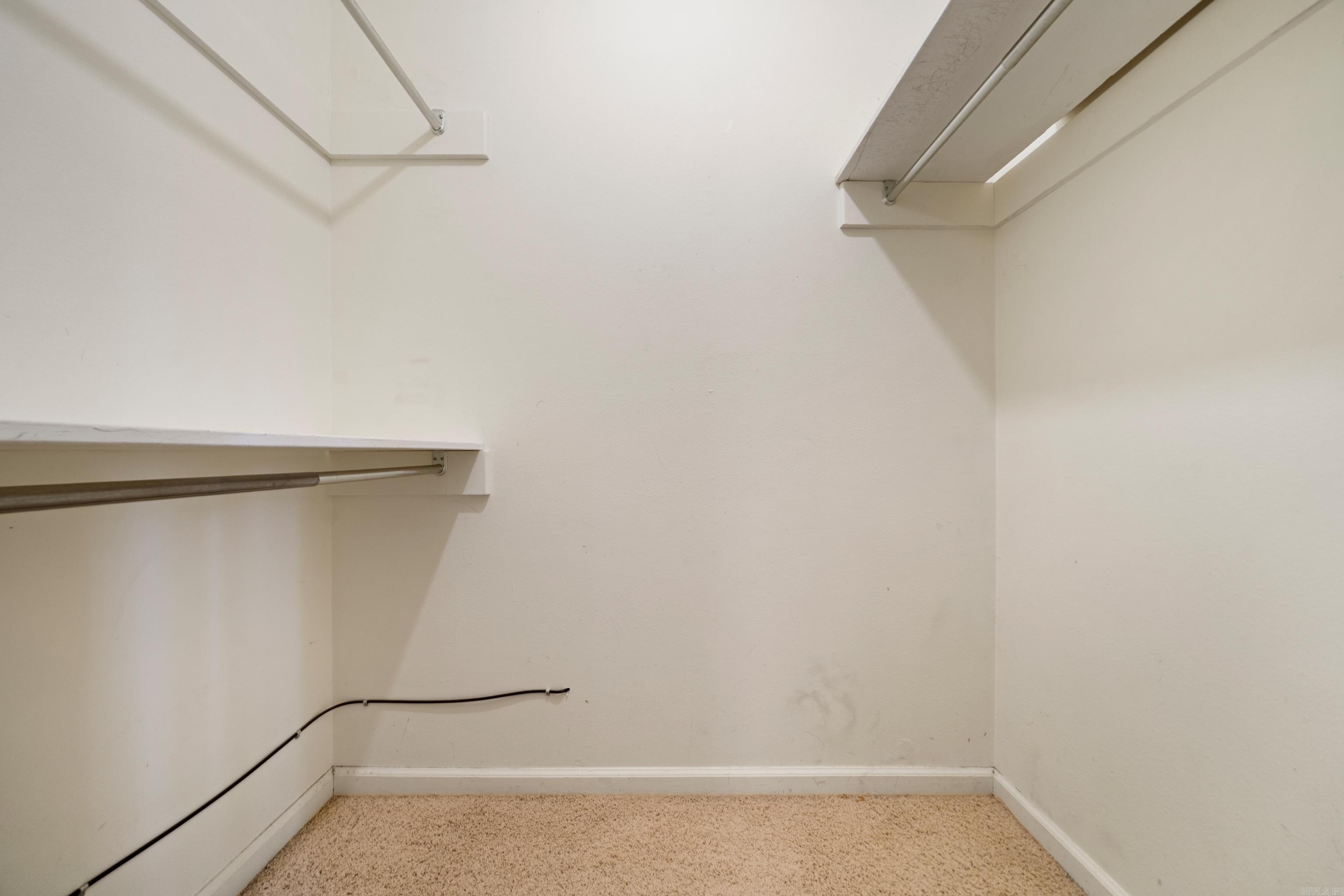 200 Hamilton Oaks Drive L3 Property Photo 24