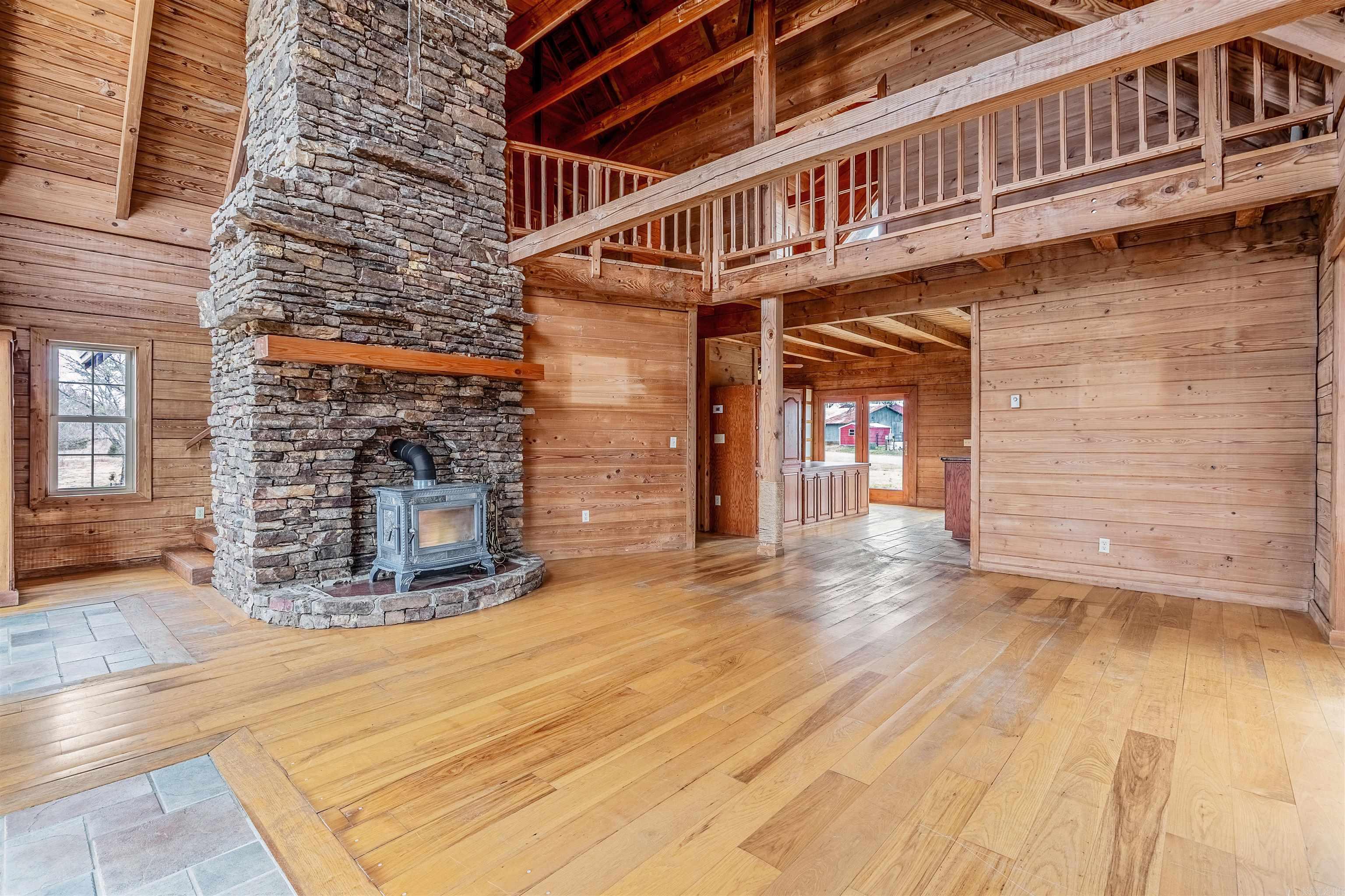 5762 Buttercreek Road Property Photo 8
