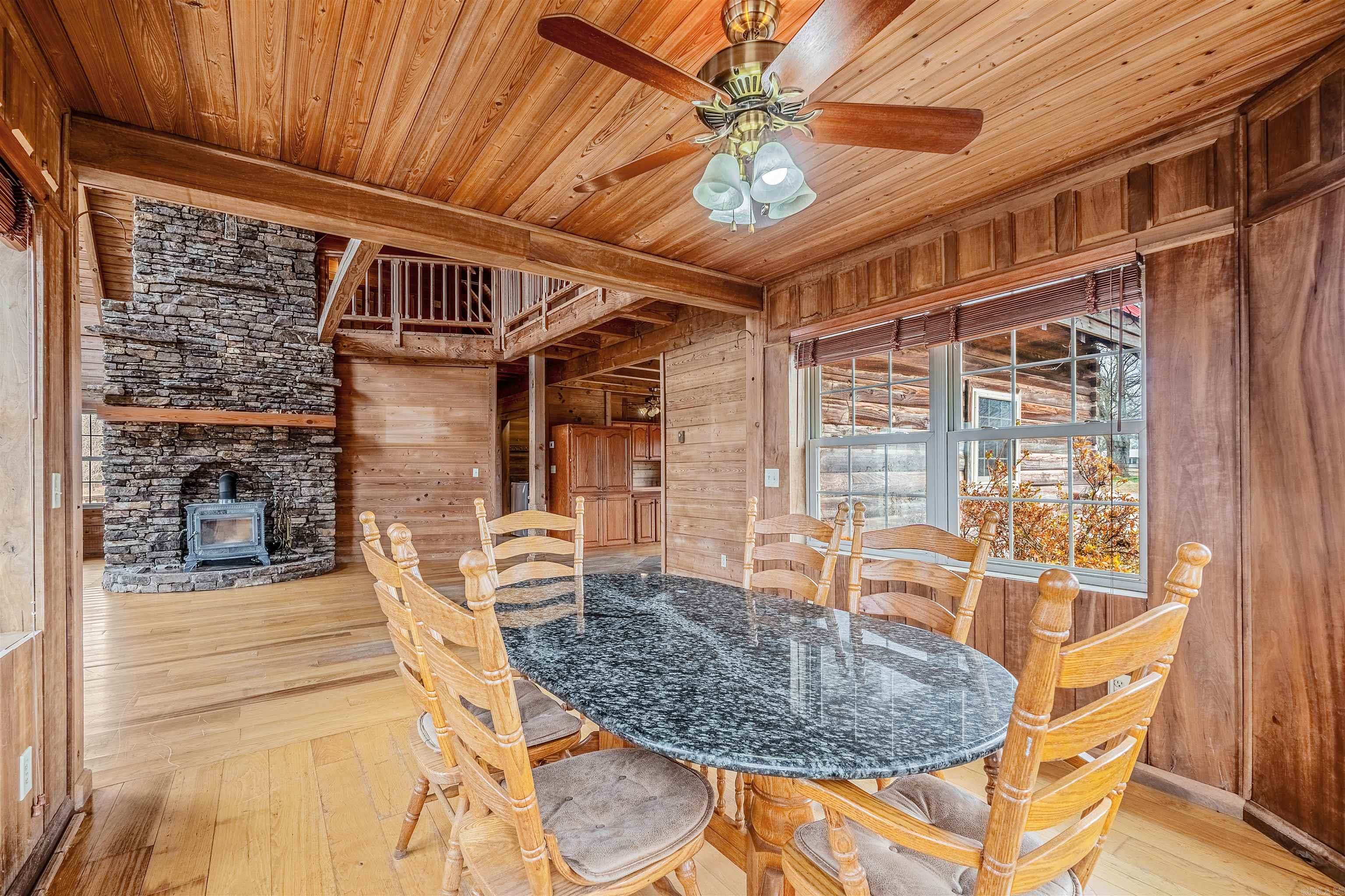 5762 Buttercreek Road Property Photo 11