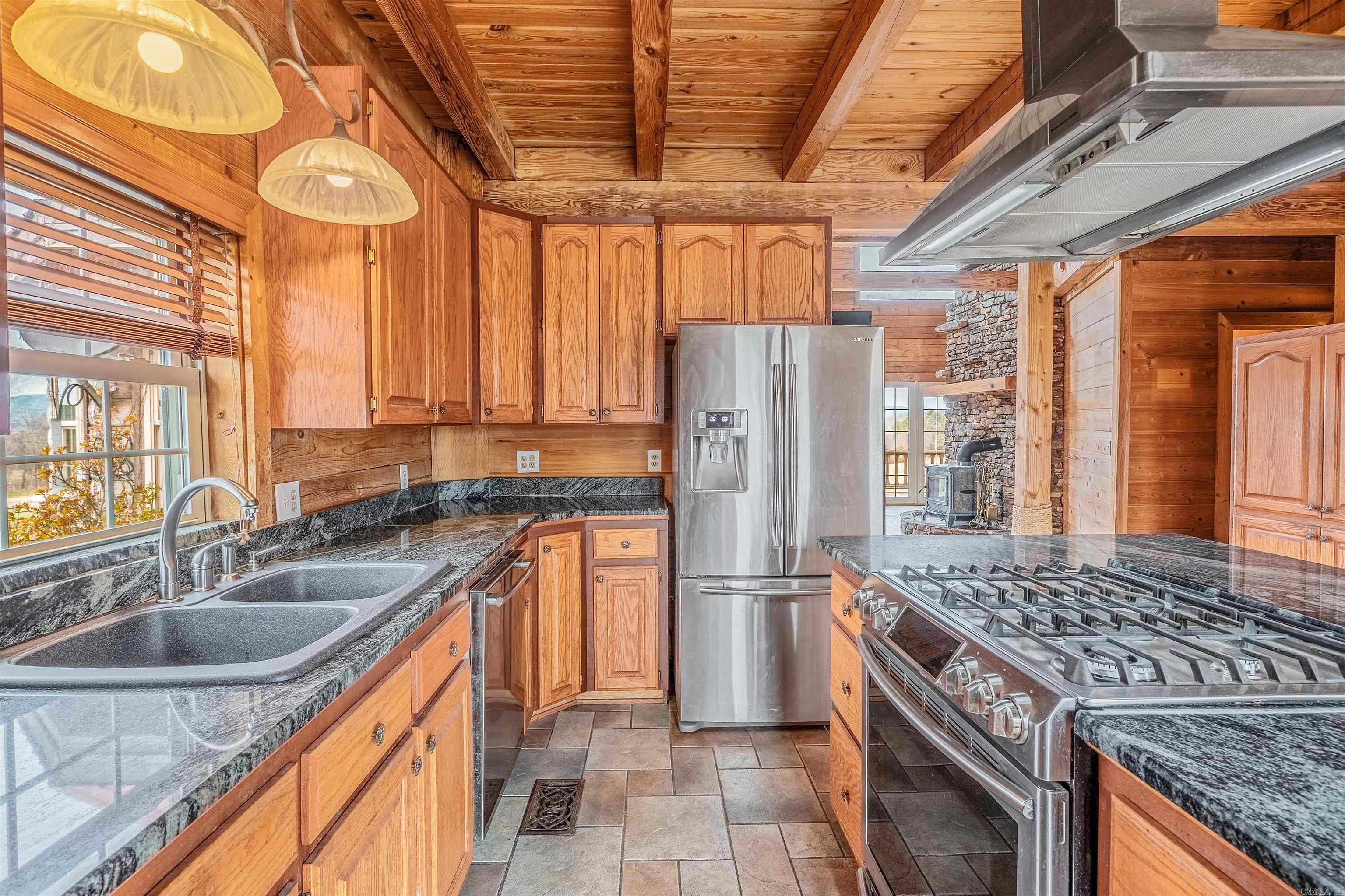 5762 Buttercreek Road Property Photo 14