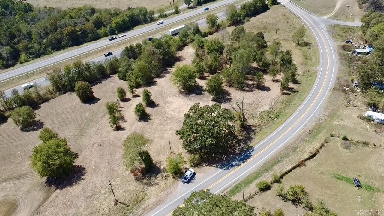 10383 Highway 352 Property Photo 1