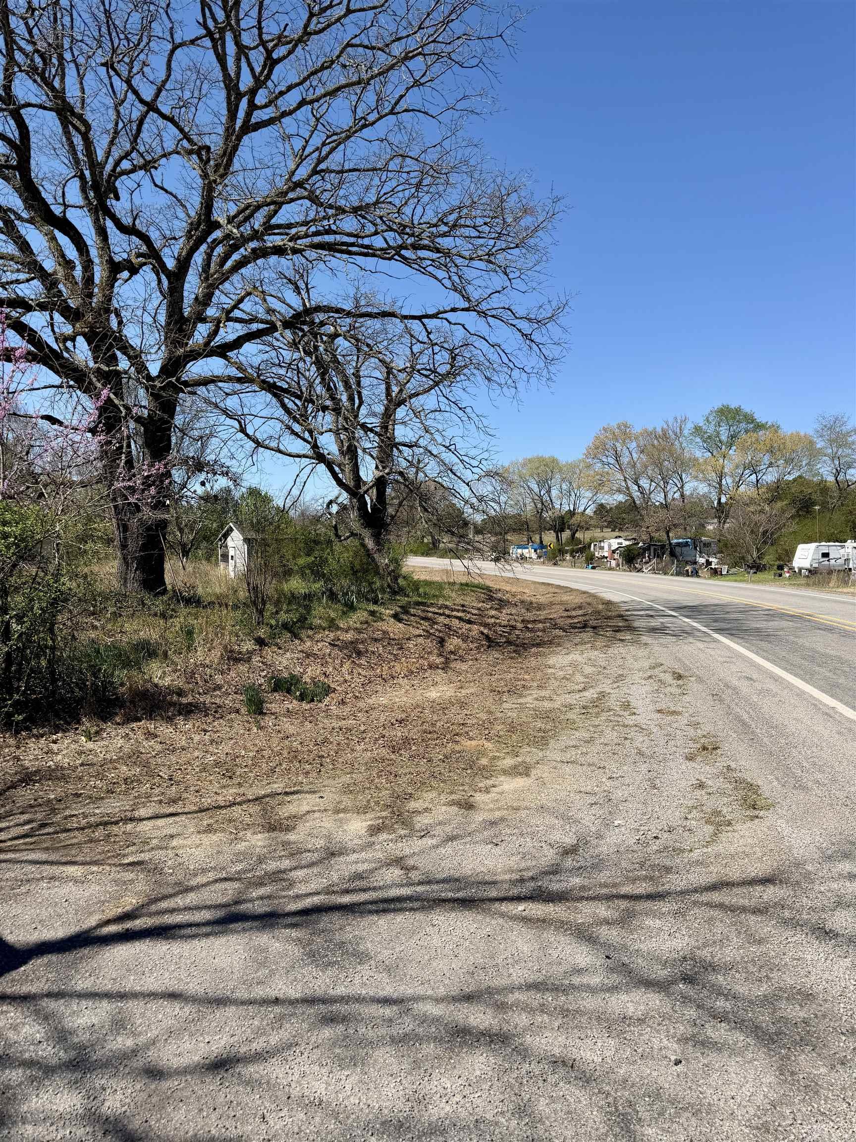 10383 Highway 352 Property Photo 5