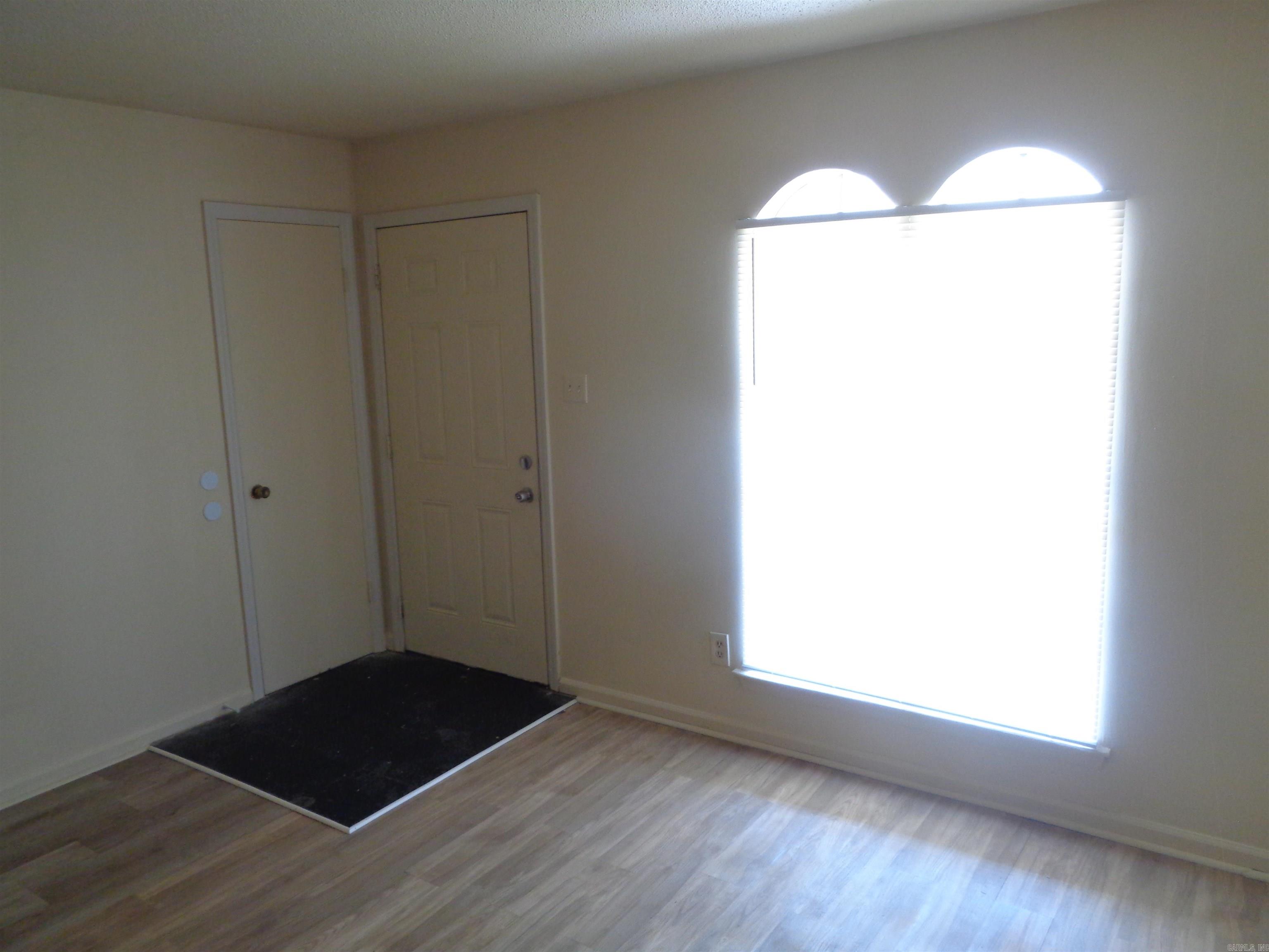 11123 Beverly Hills Drive Property Photo 5