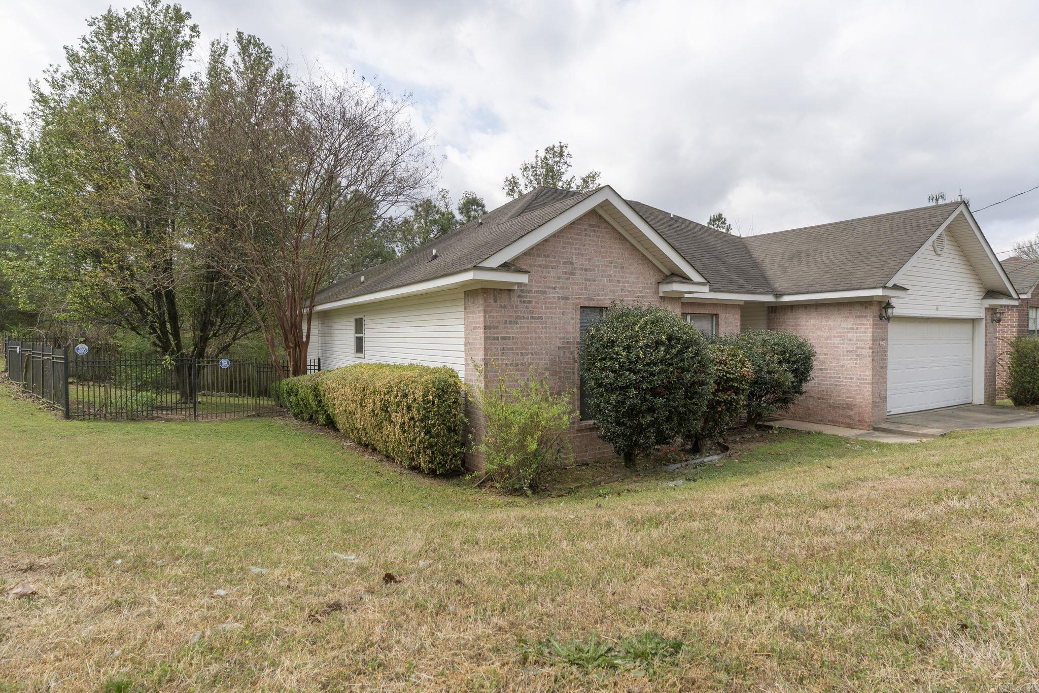 16 Perin Road Property Photo 2
