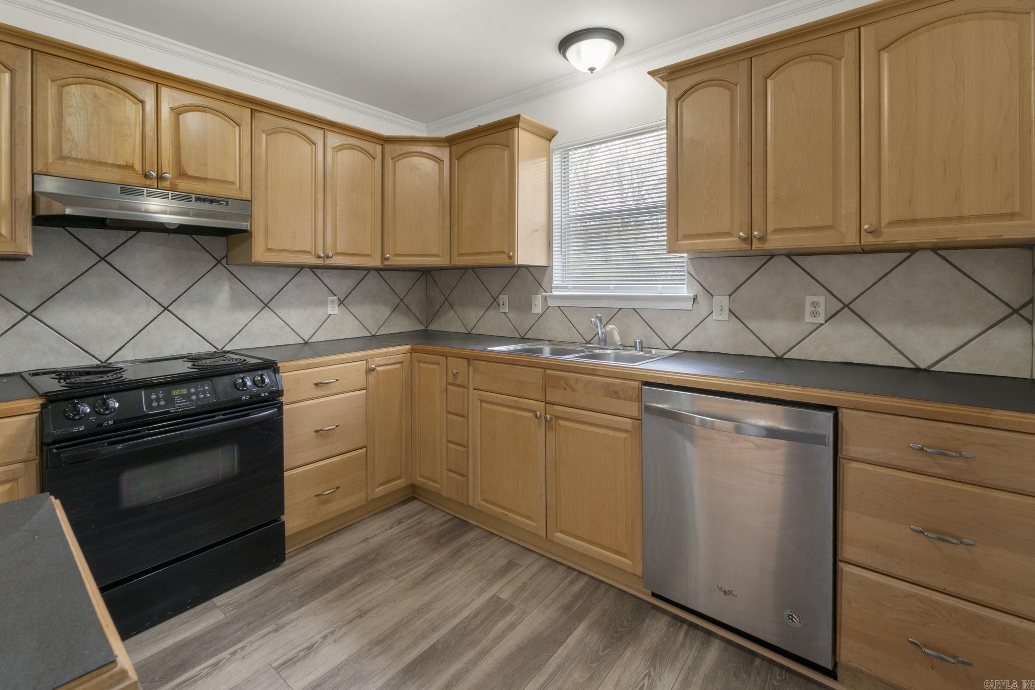 16 Perin Road Property Photo 13