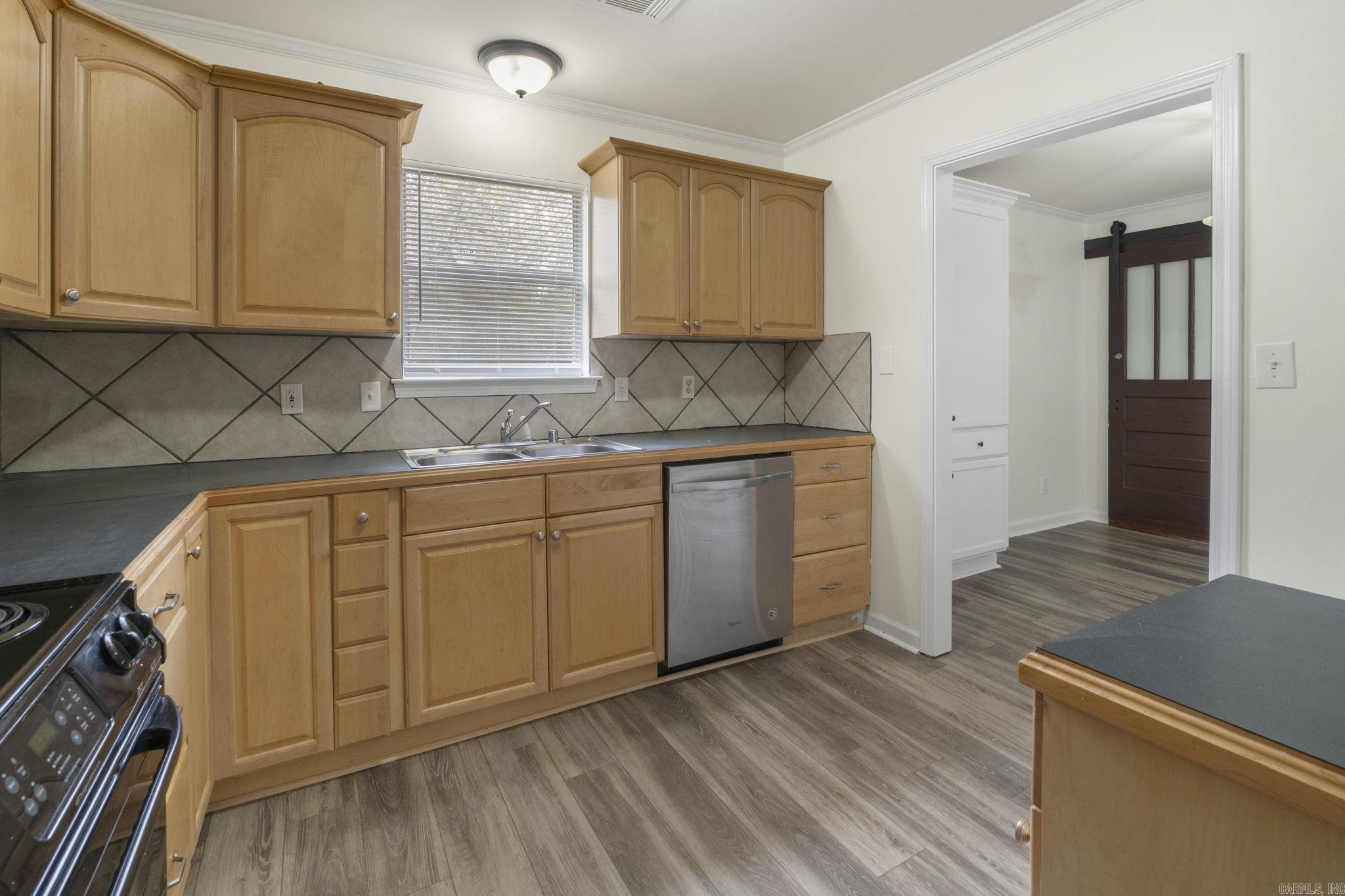 16 Perin Road Property Photo 14