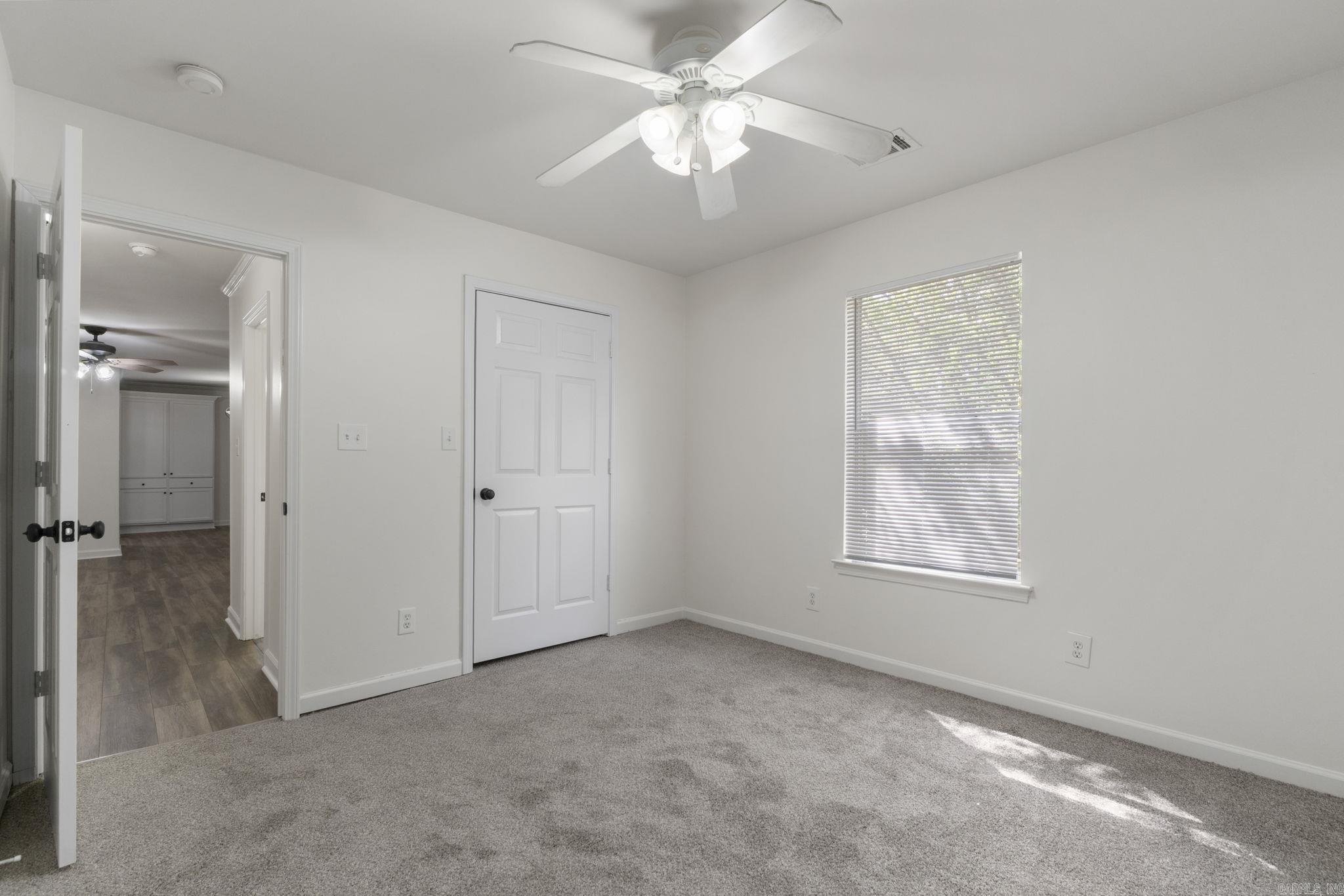 16 Perin Road Property Photo 33
