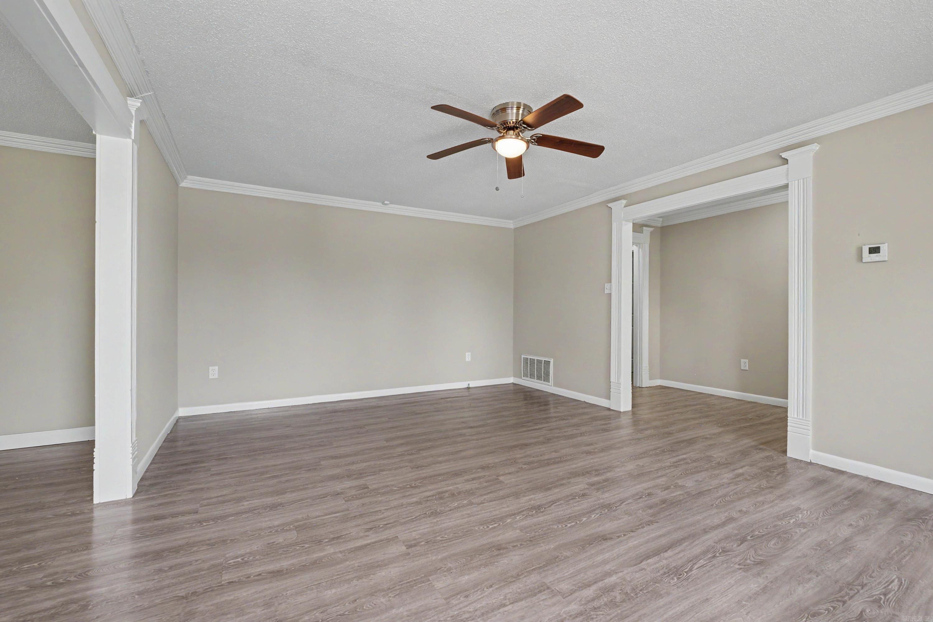 1209 Yorkshire Property Photo 12