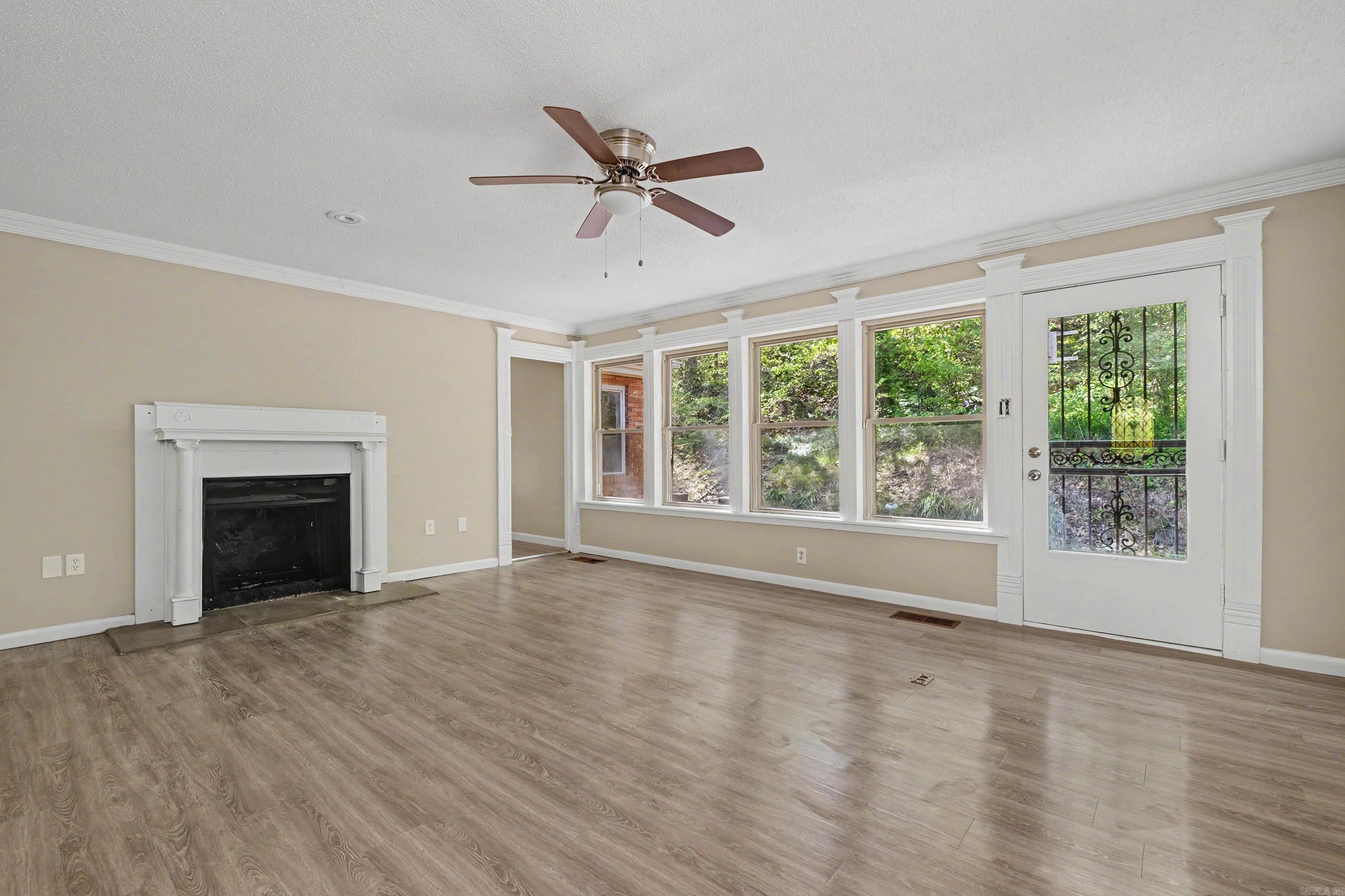 1209 Yorkshire Property Photo 14