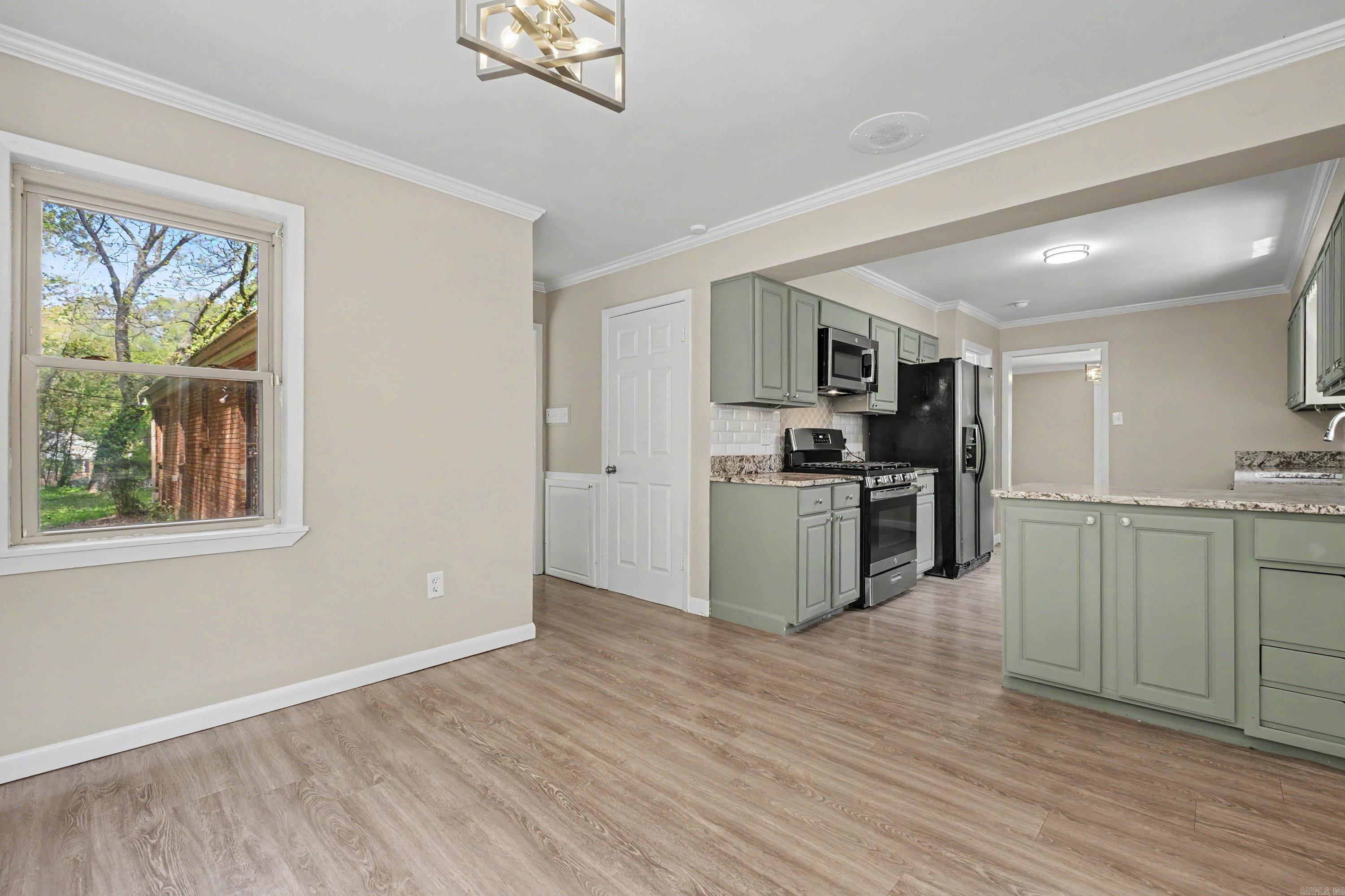 1209 Yorkshire Property Photo 20