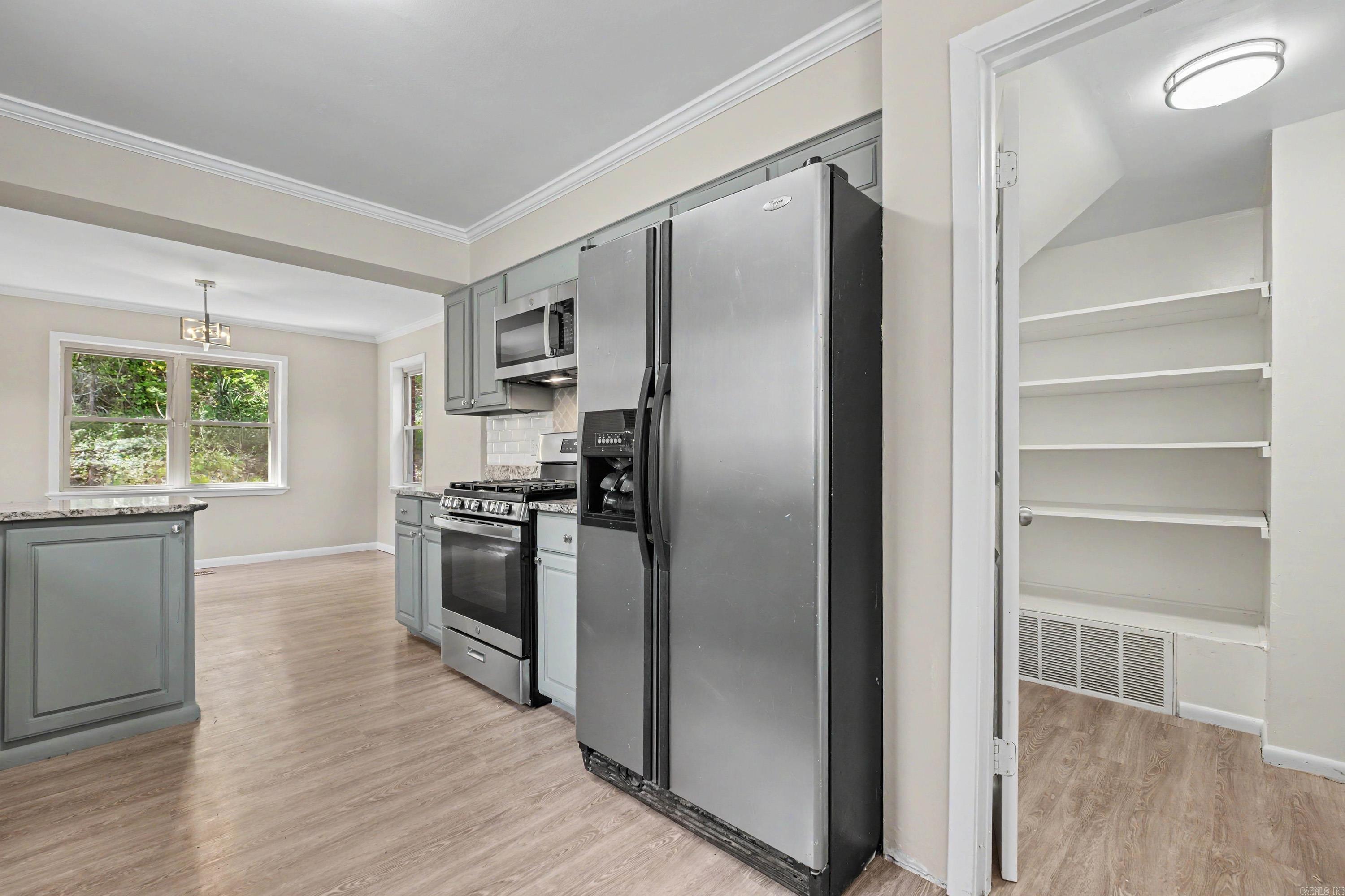 1209 Yorkshire Property Photo 25