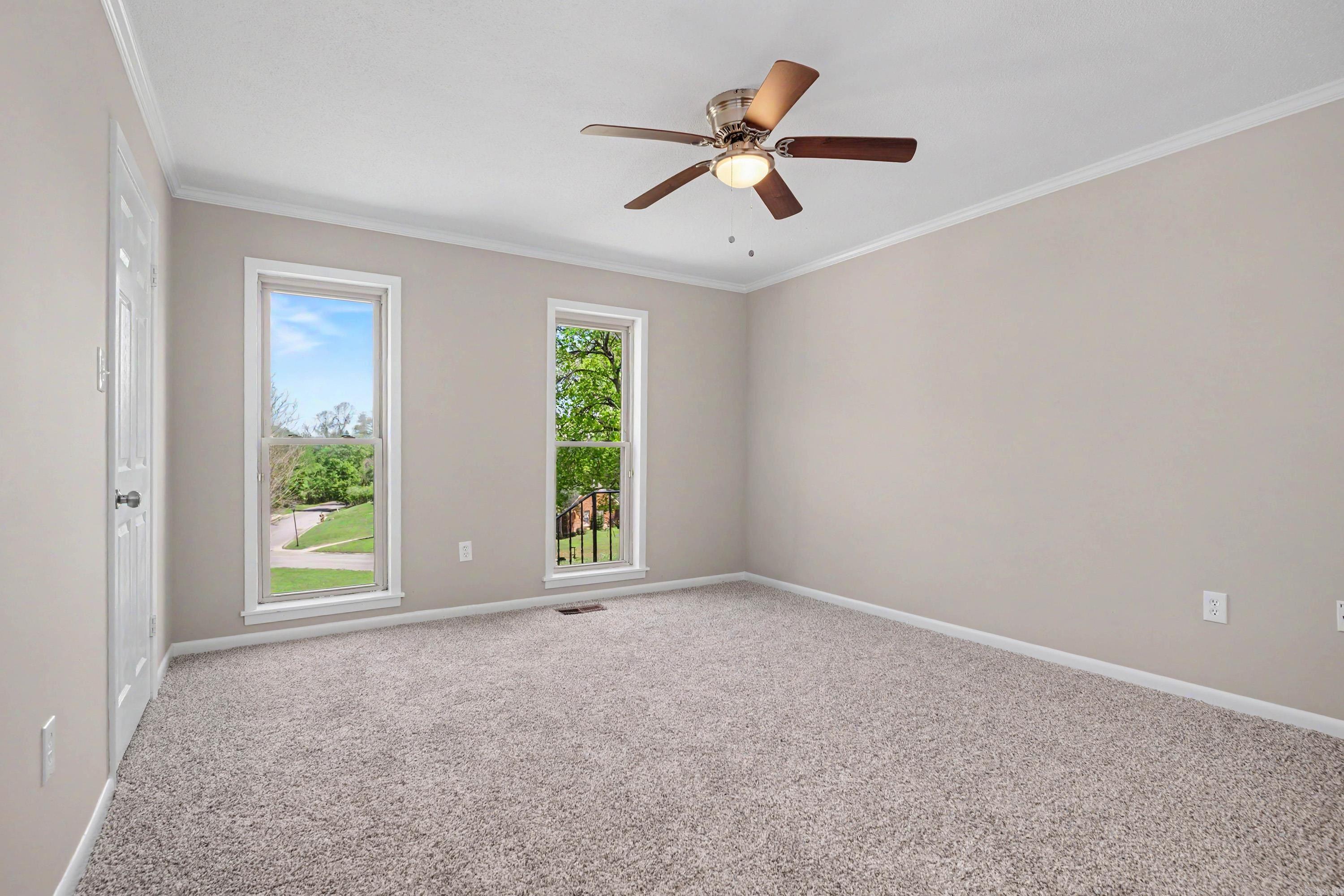 1209 Yorkshire Property Photo 34