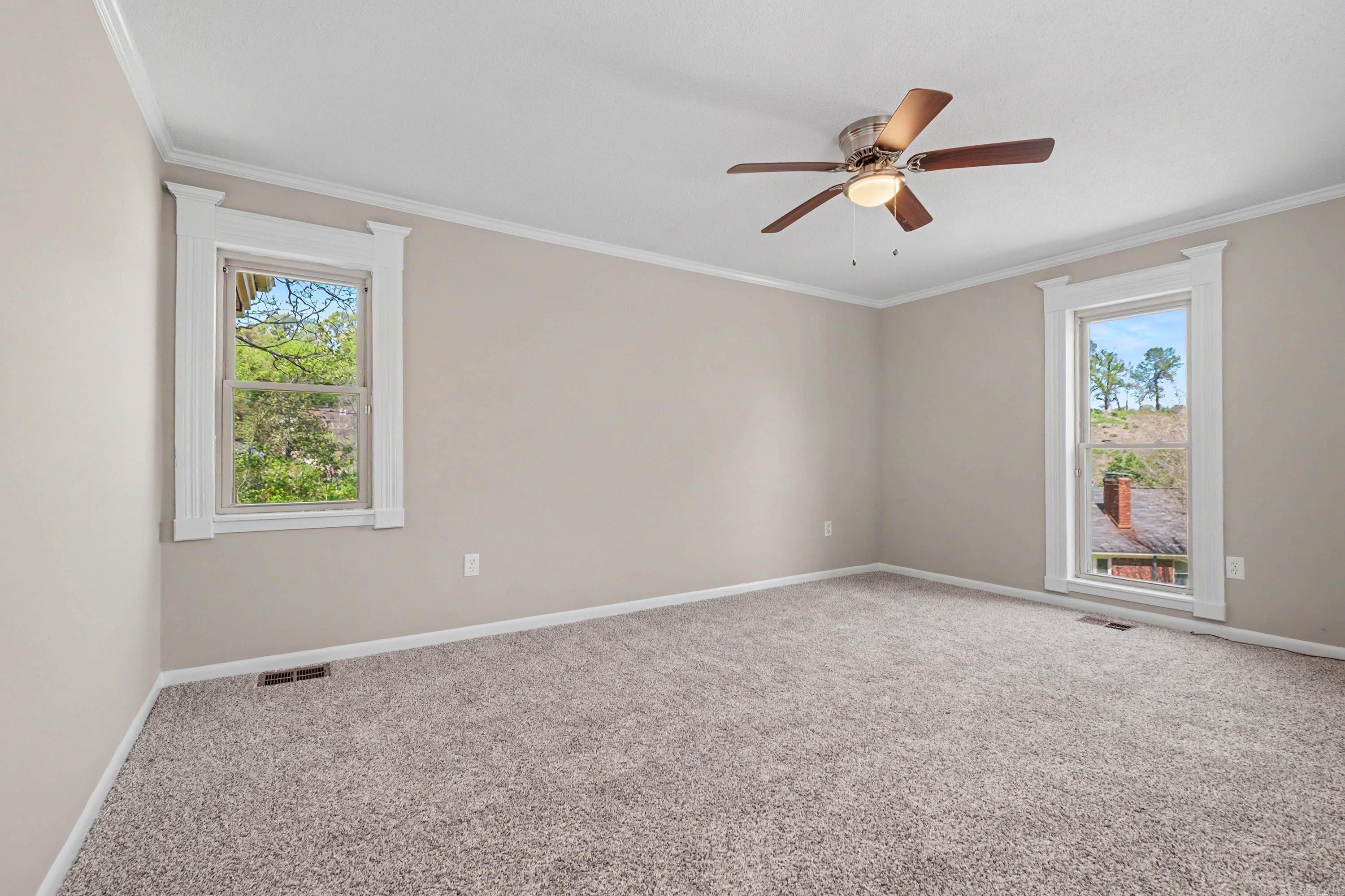 1209 Yorkshire Property Photo 39