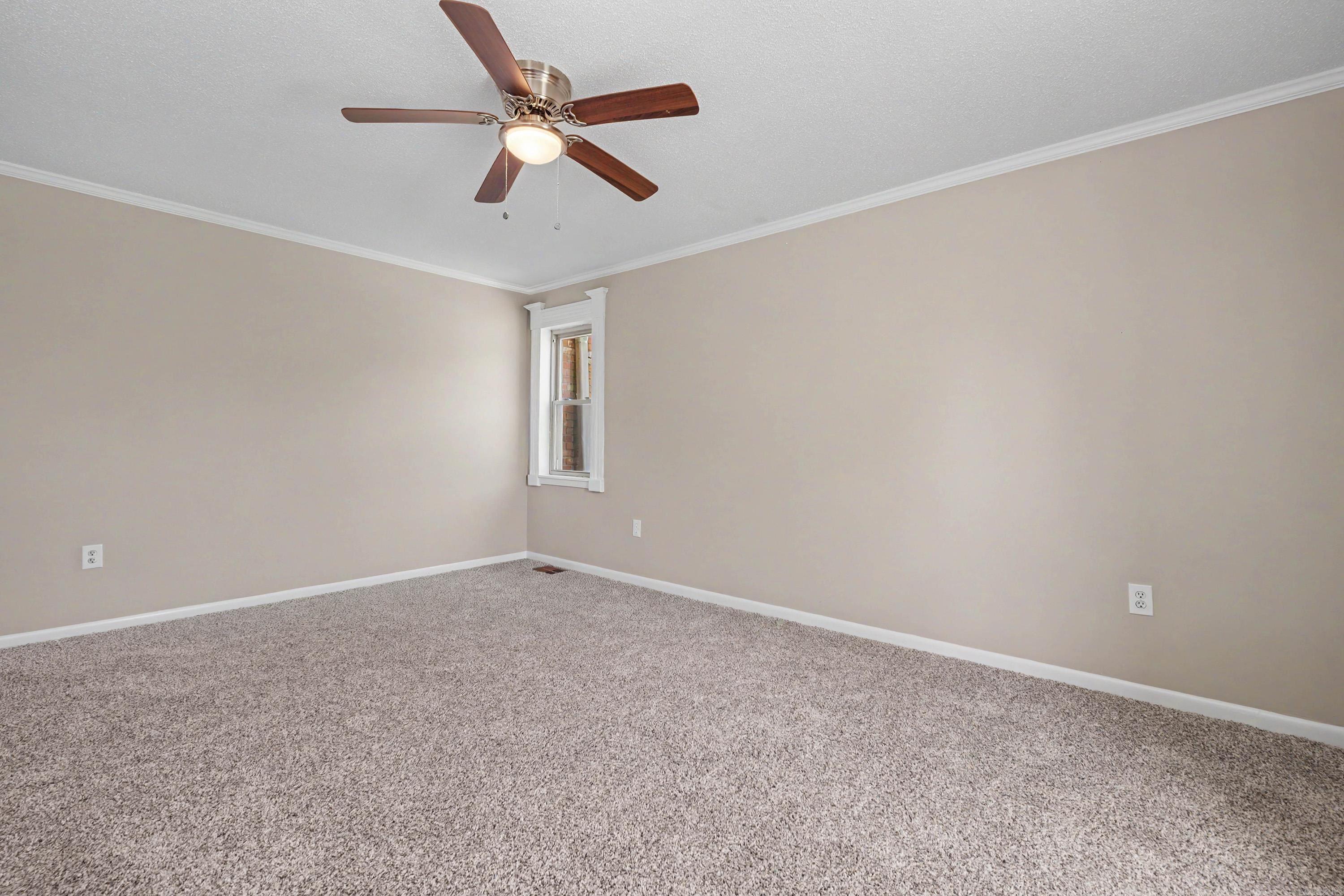 1209 Yorkshire Property Photo 42