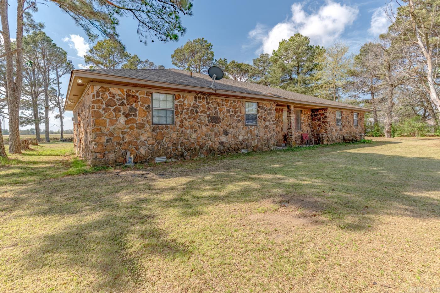 2115 Highway 64 Property Photo 4