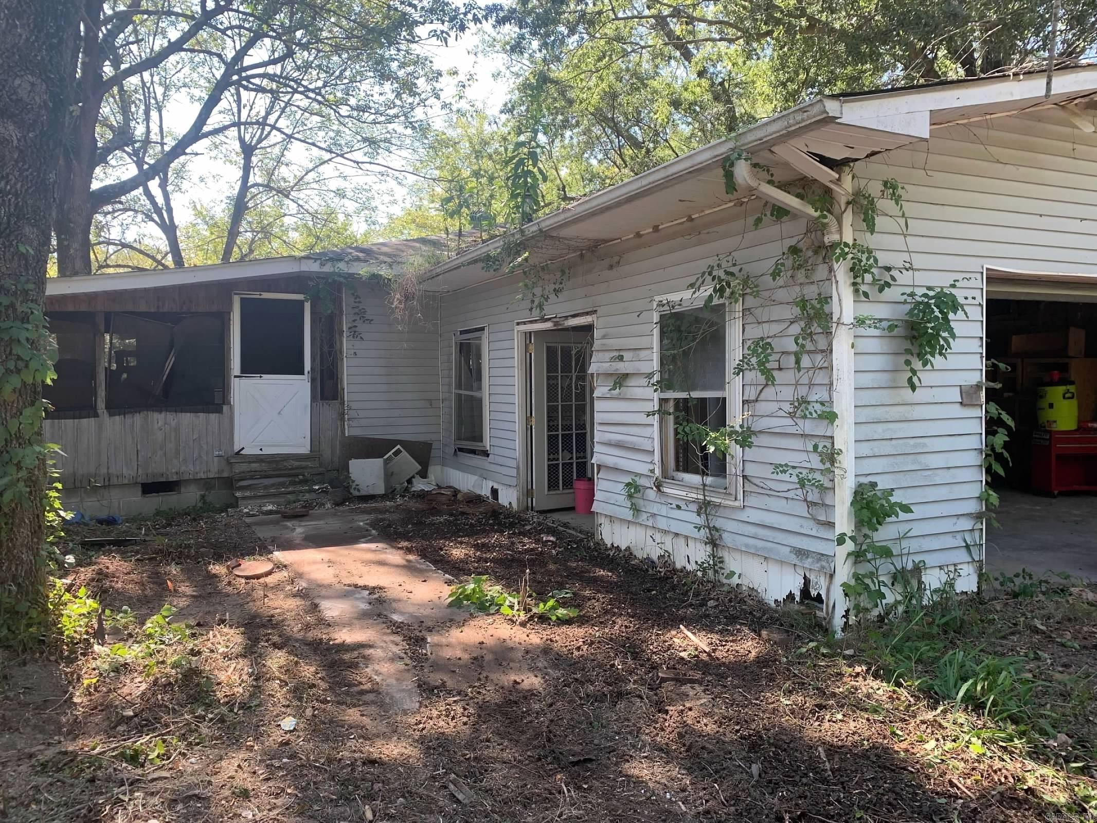 6475 Highway 67 Property Photo 3