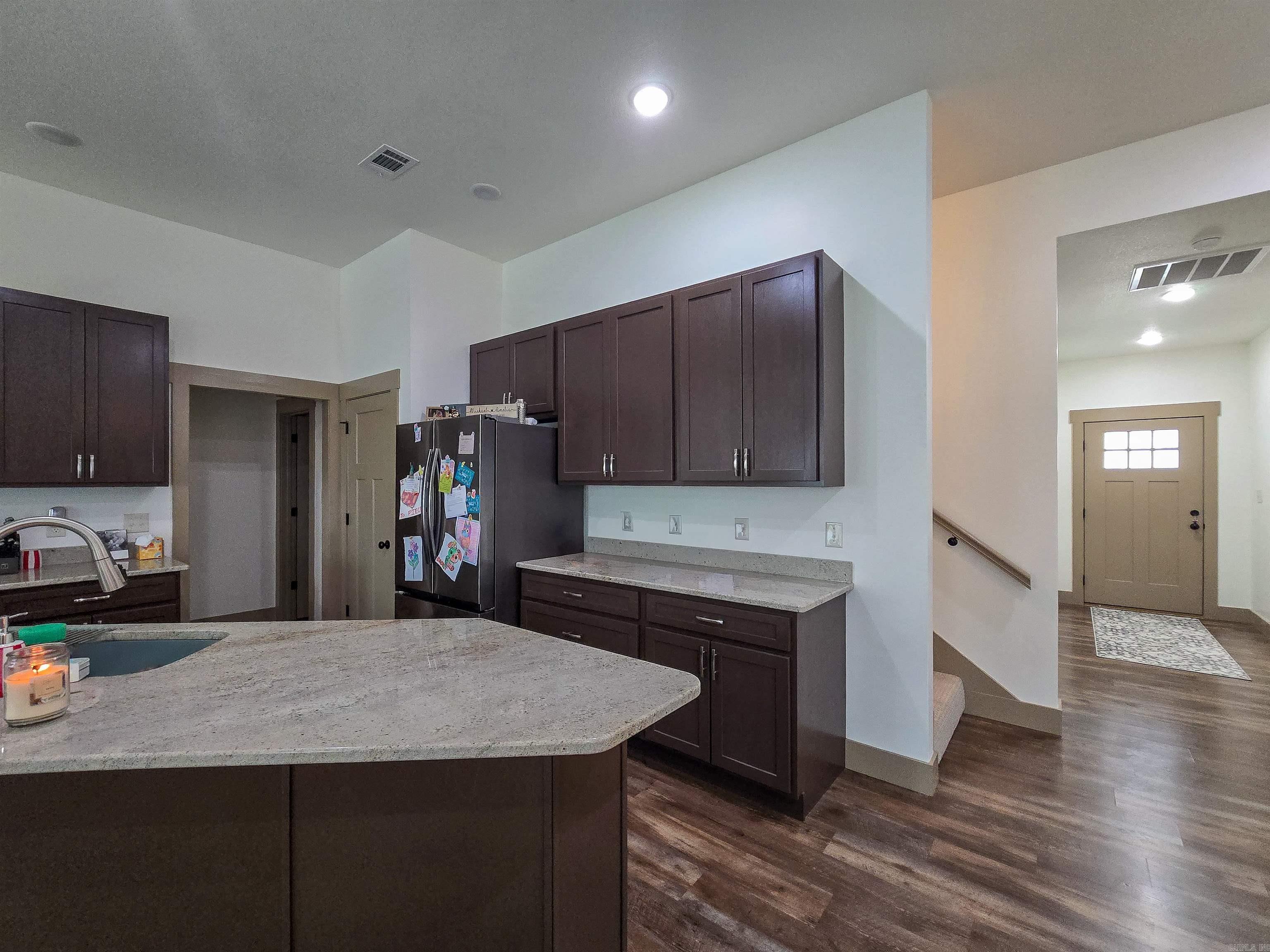 206 Home Street Property Photo 6