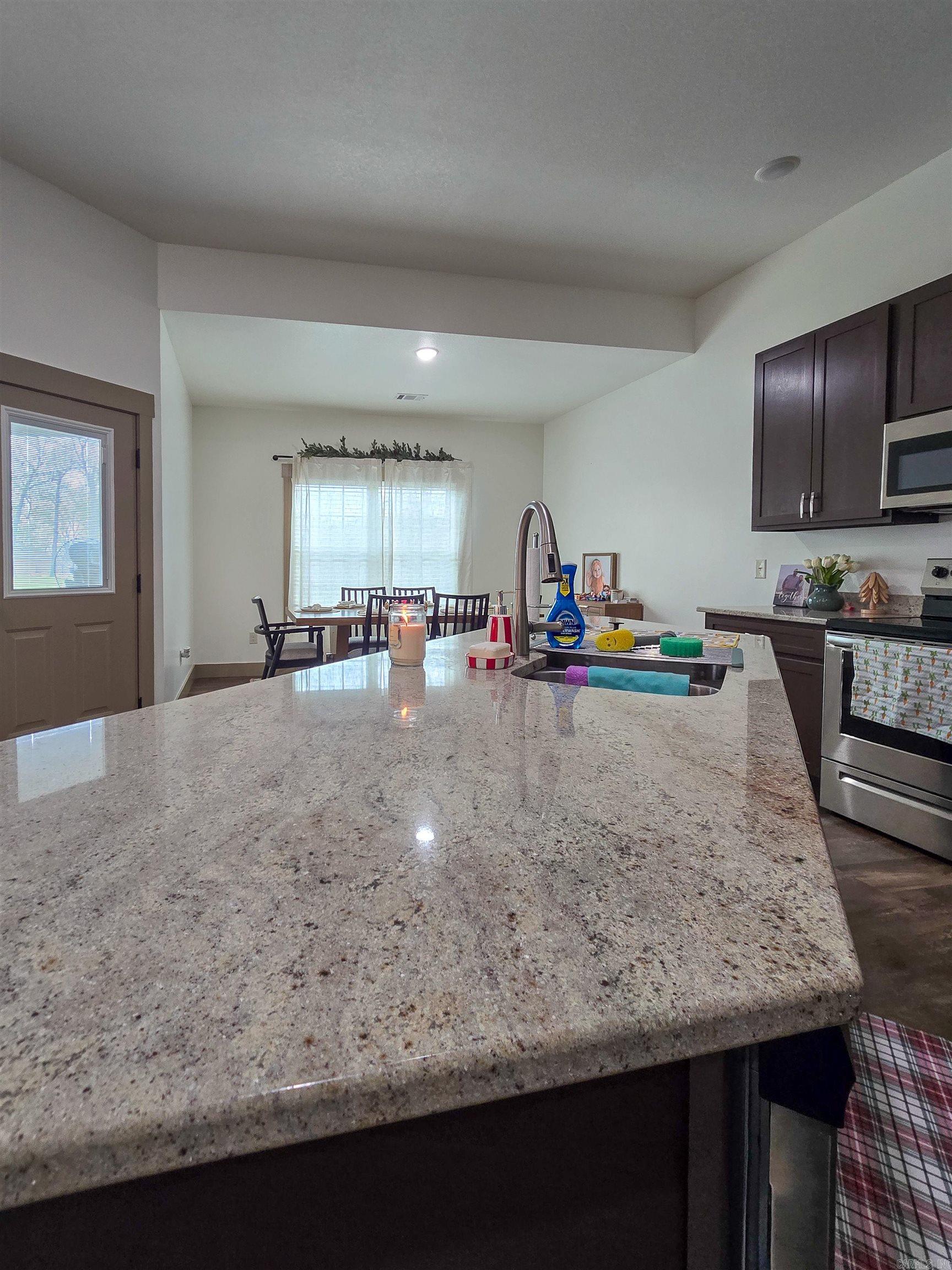 206 Home Street Property Photo 8