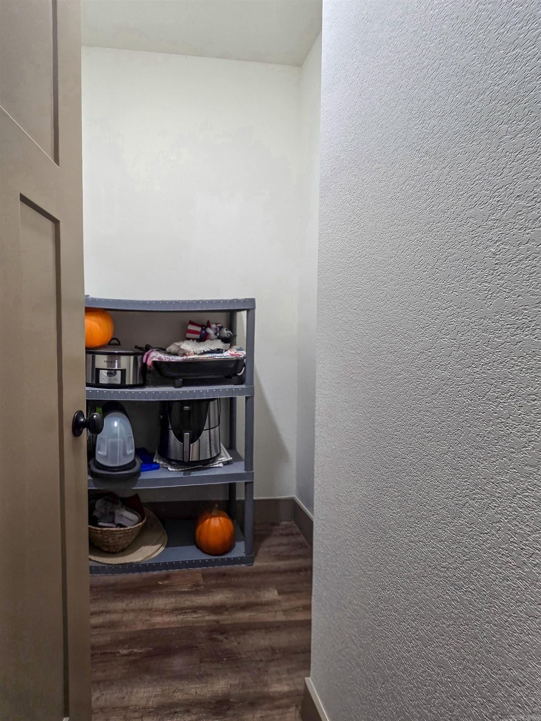 206 Home Street Property Photo 14