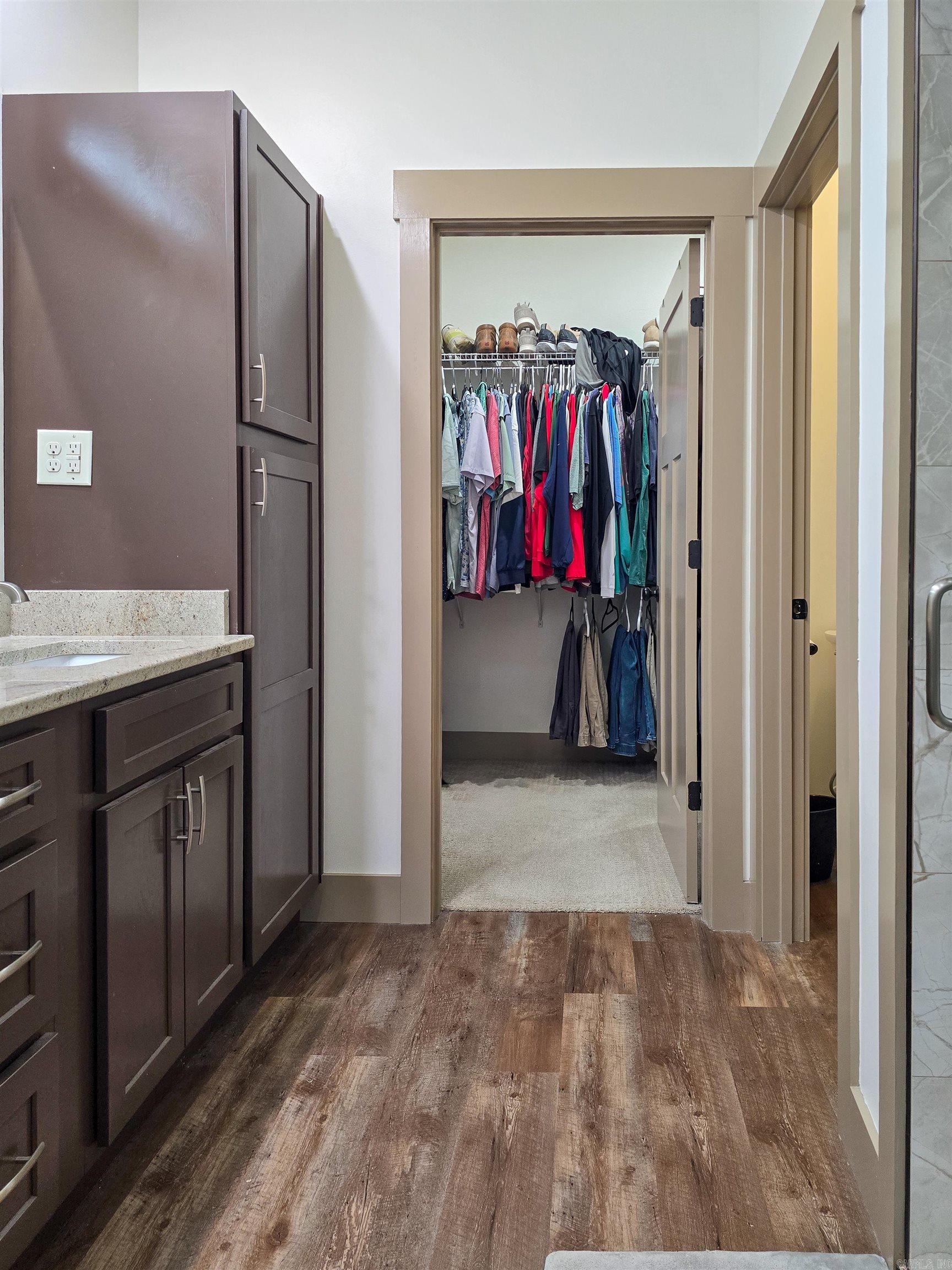 206 Home Street Property Photo 27