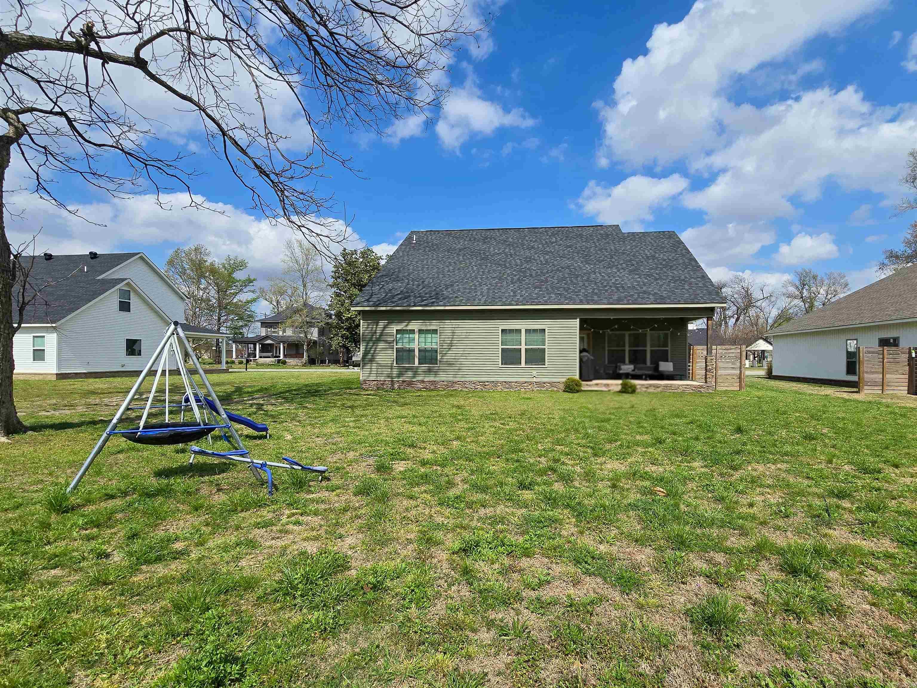 206 Home Street Property Photo 44