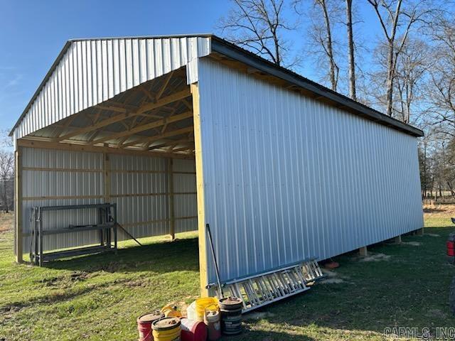 5633 N Hwy 53 Property Photo 2