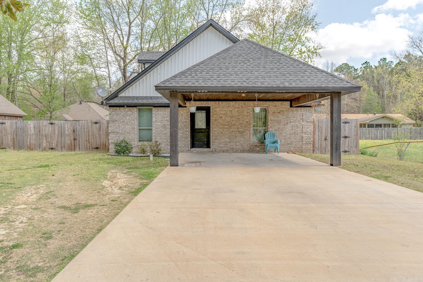 1008 Mays Road Property Photo 1