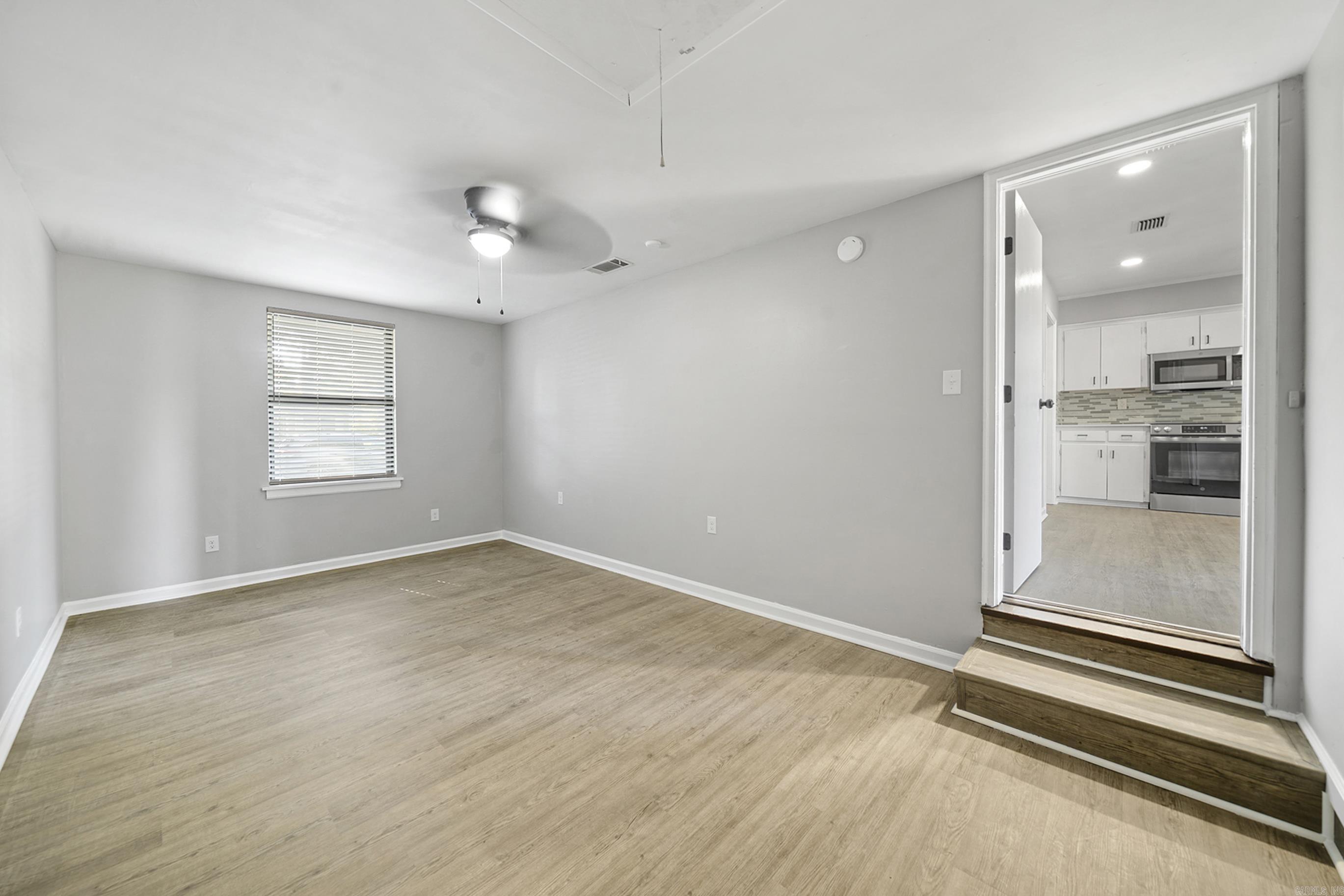 1013 Healy Street Property Photo 13