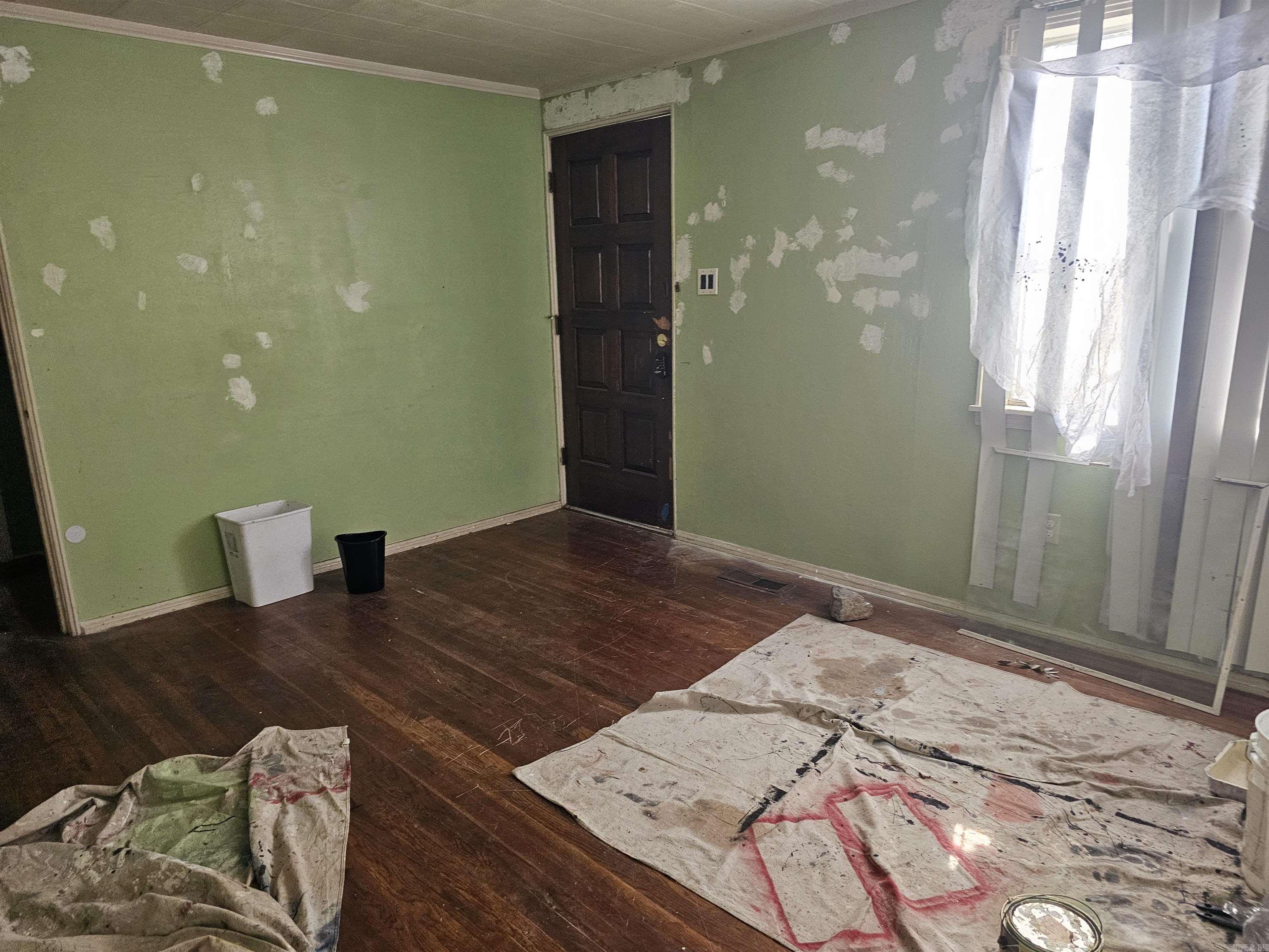 1920 Flora Street Property Photo 3
