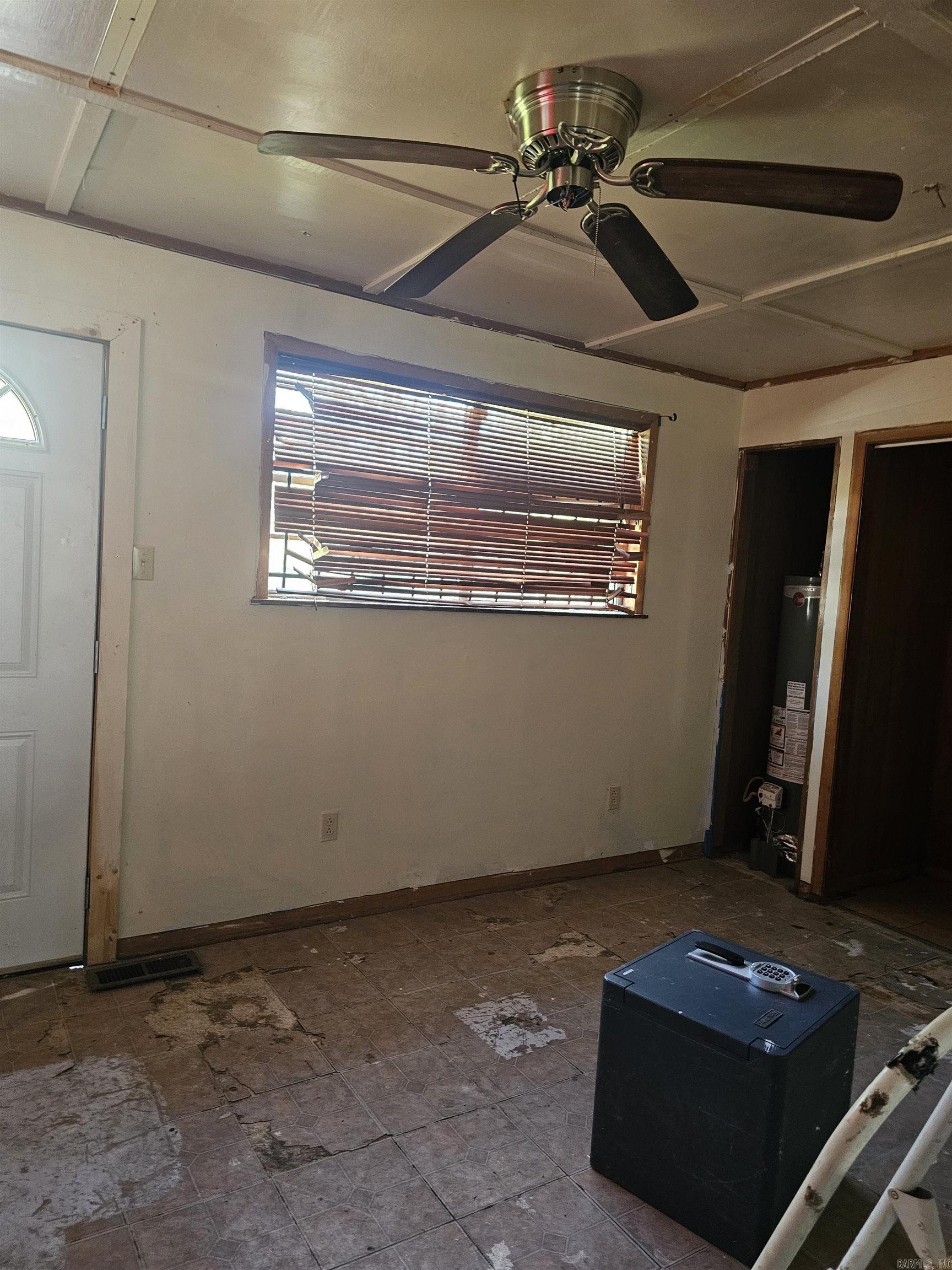 1920 Flora Street Property Photo 12